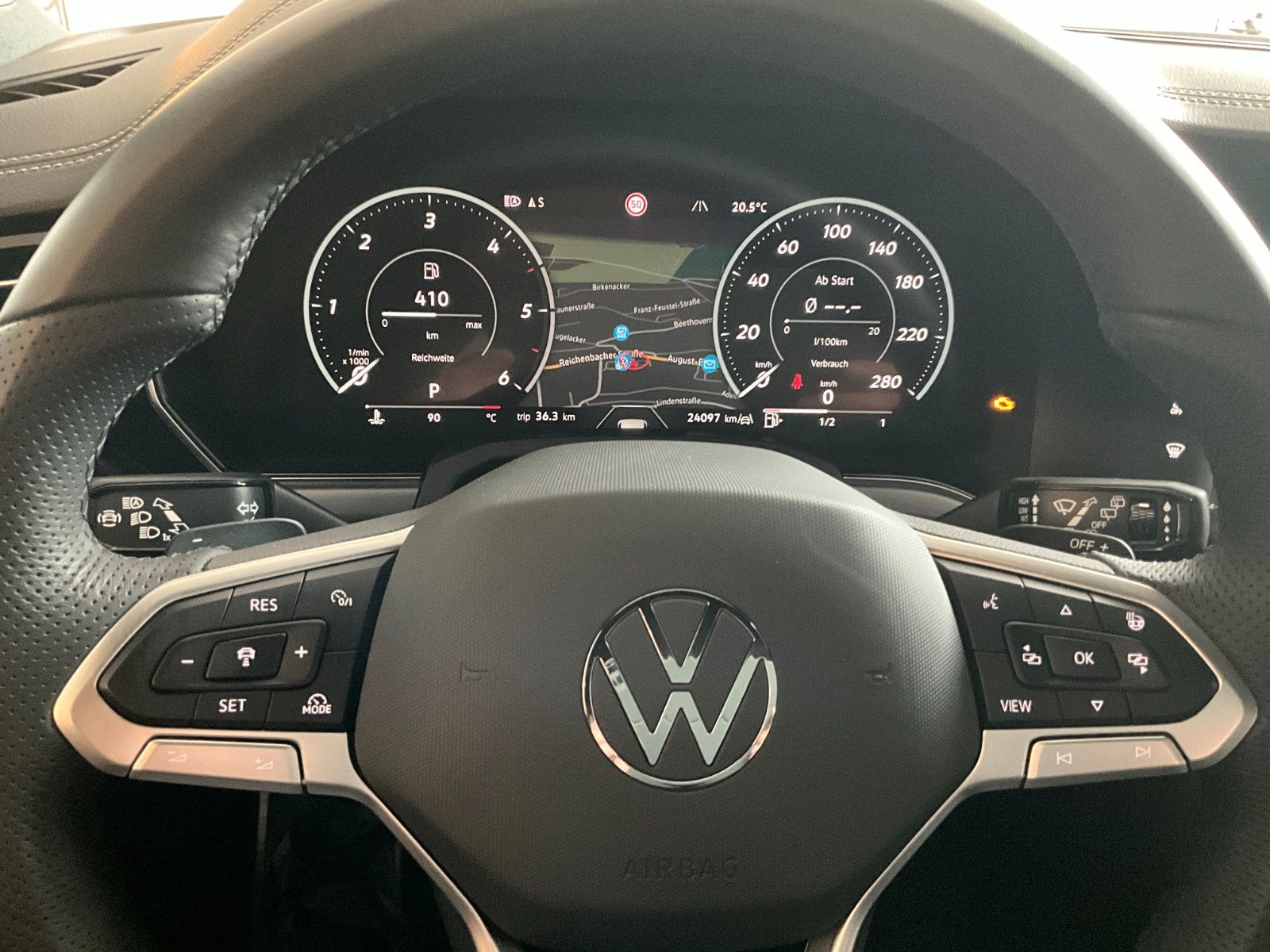 Volkswagen Touareg R-Line , AHZV, Luftfahr, UVP 97.615€br.
