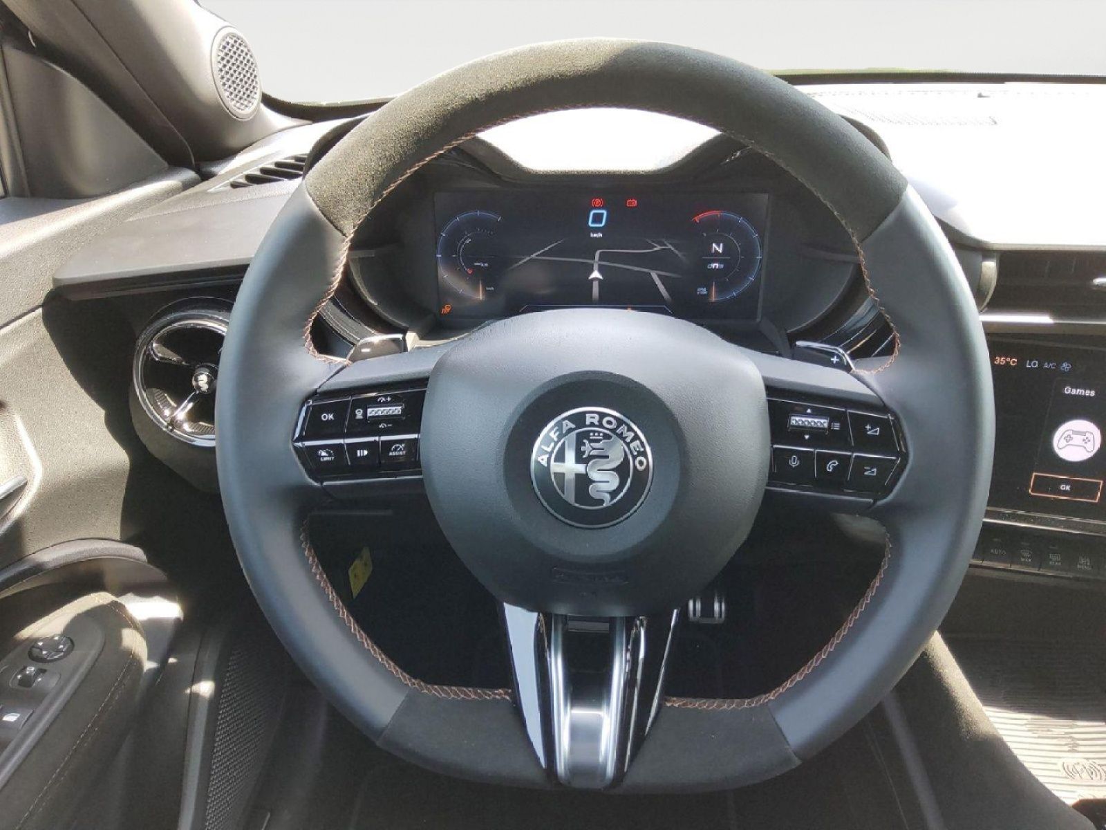 Alfa Romeo Junior Intensa Sondermodell, SHZ, Navi, 360°, 1,