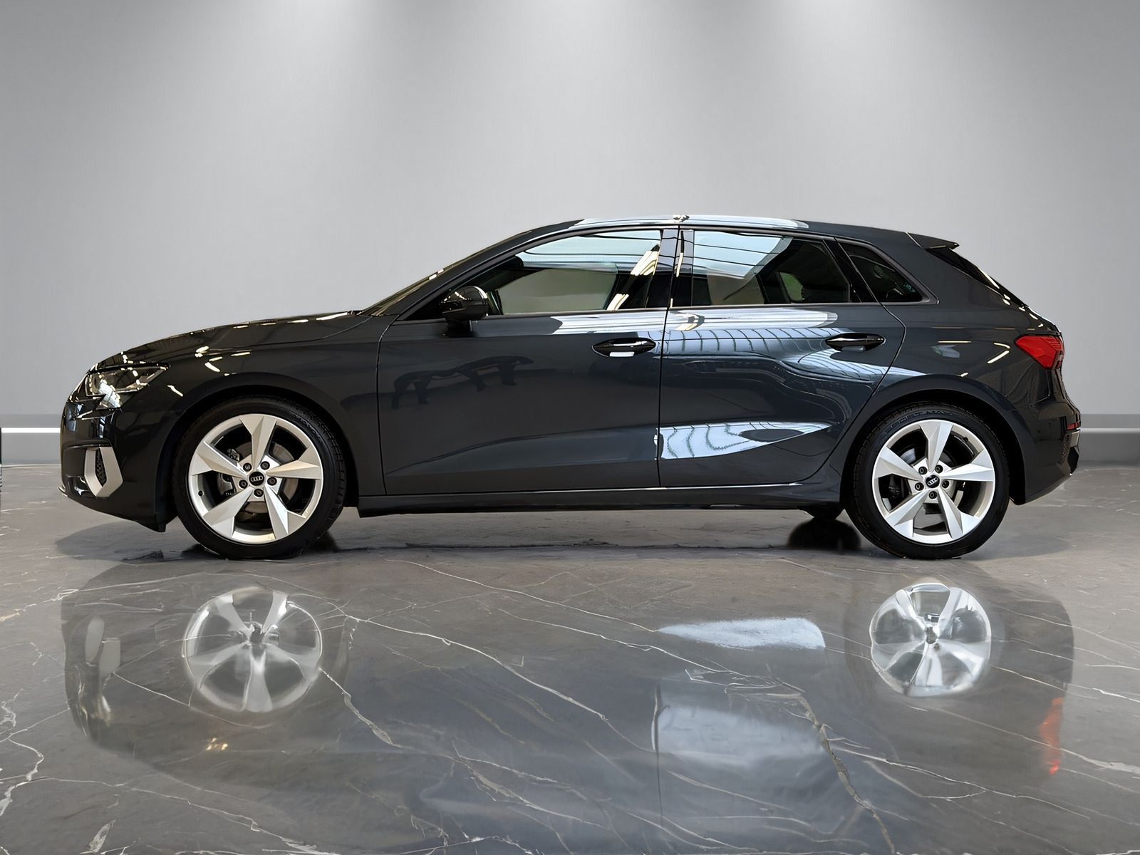 Audi A3 Sportback 35 TFSI advanced +AHK+KAMERA+PANO+