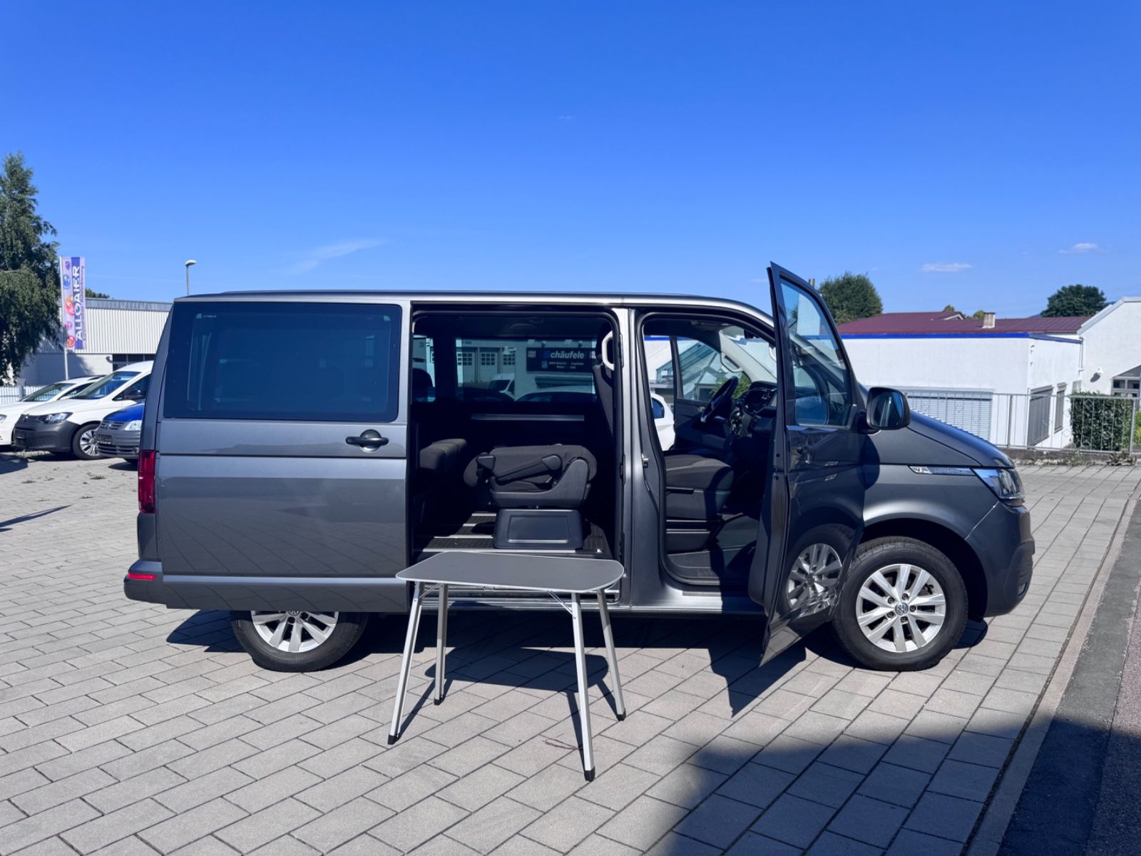 Volkswagen T6 Multivan DSG - Samsaru's Car Outlet