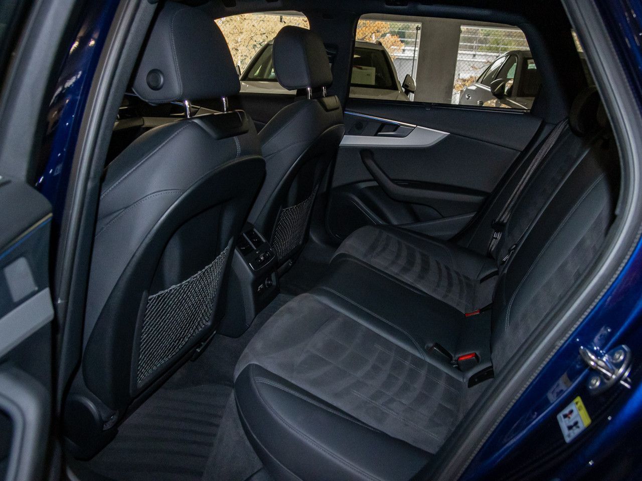 Audi A4 allroad quattro 40 TDI AHK Matrix HUD Kamera