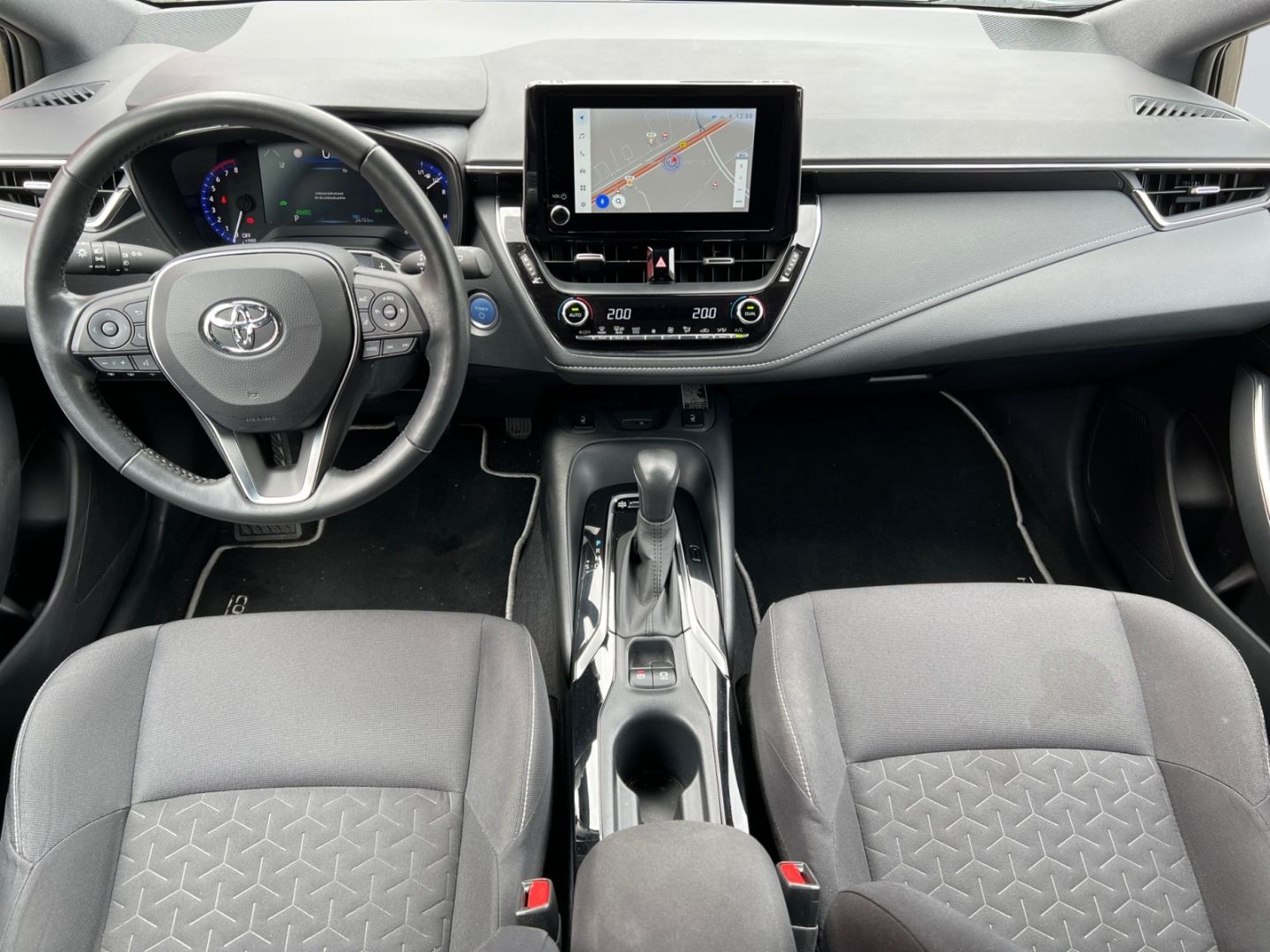 Toyota Corolla 2.0 Hybrid TS - Samsaru's Car Outlet