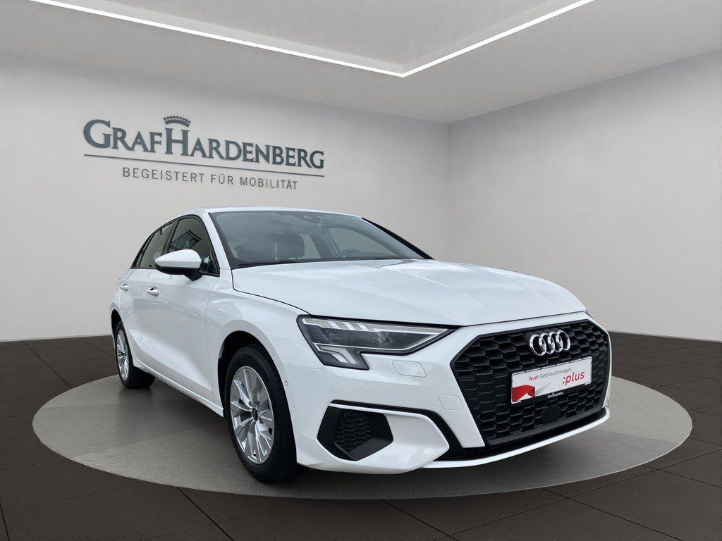 Audi A3 Sportback 40 TFSIe S tronic LED ACC AHK Navi