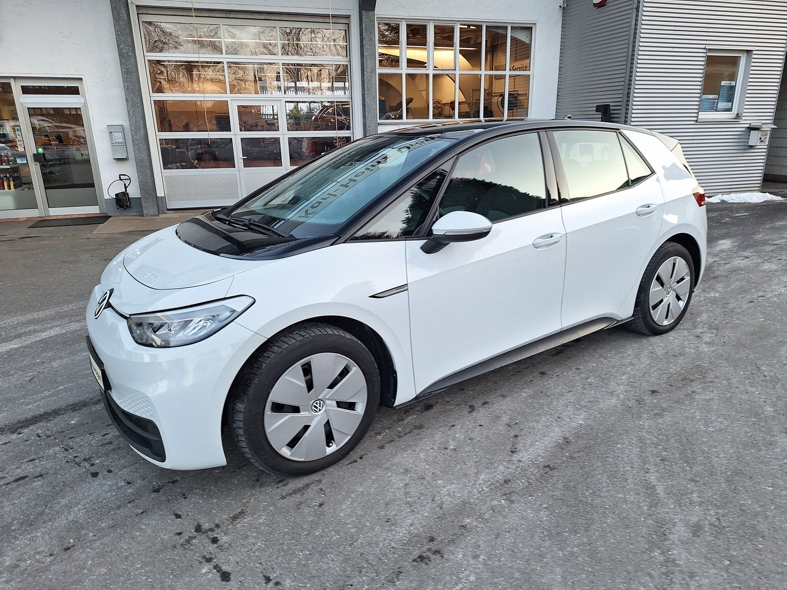 Volkswagen ID.3 Life - Samsaru's Car Outlet