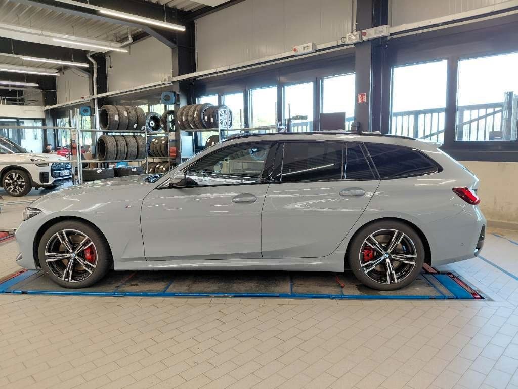BMW 320d xD Touring M SportPro ACC AHK 360° StHz KZU