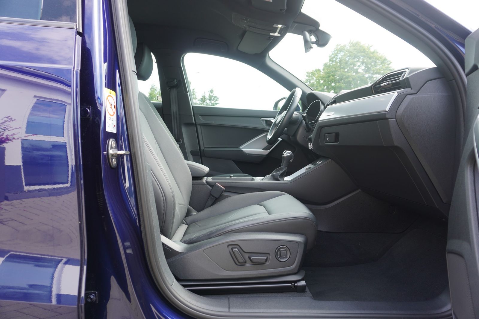 Audi Q3 35 TDI quattro advanced - Samsaru's Car Outlet
