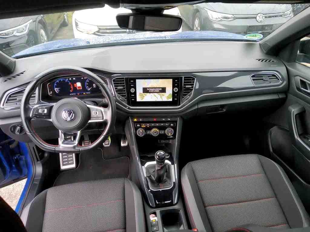 Volkswagen T-ROC 1.5 TSI Sport - Samsaru's Car Outlet