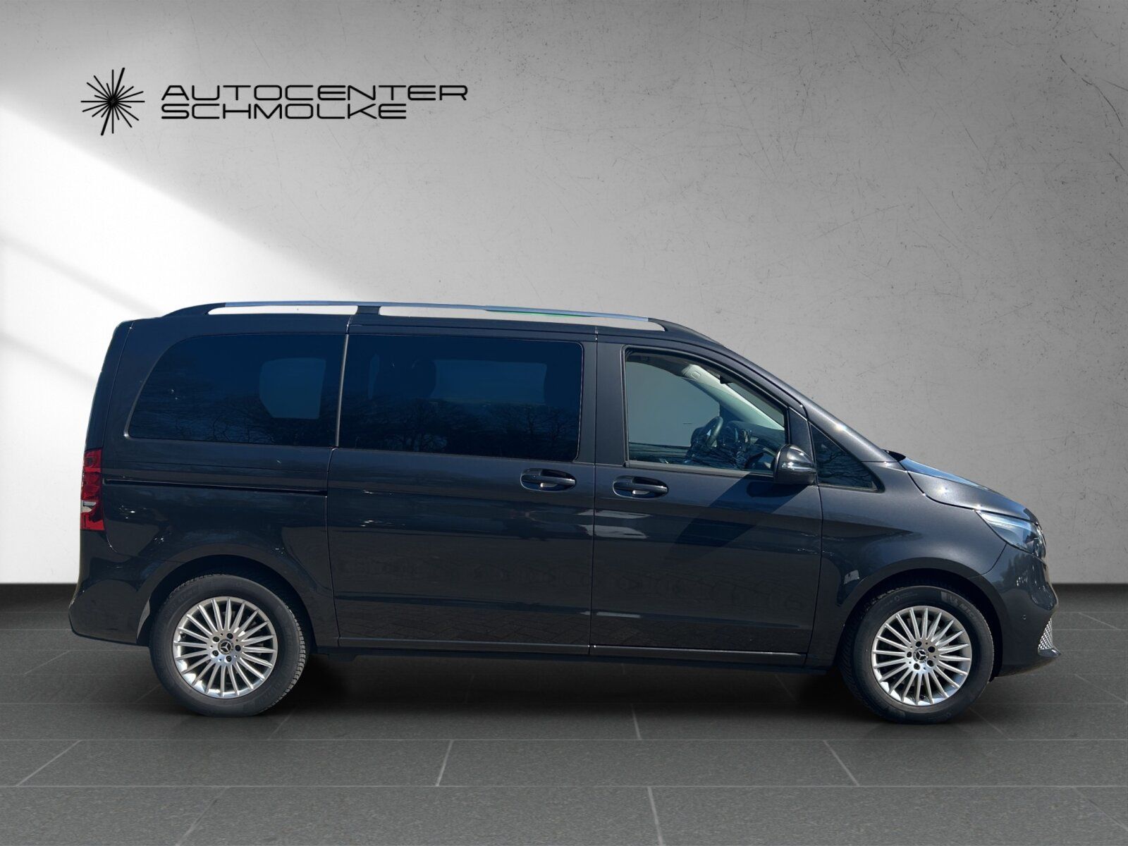 Mercedes-Benz V 220 d EDITION - Samsaru's Car Outlet