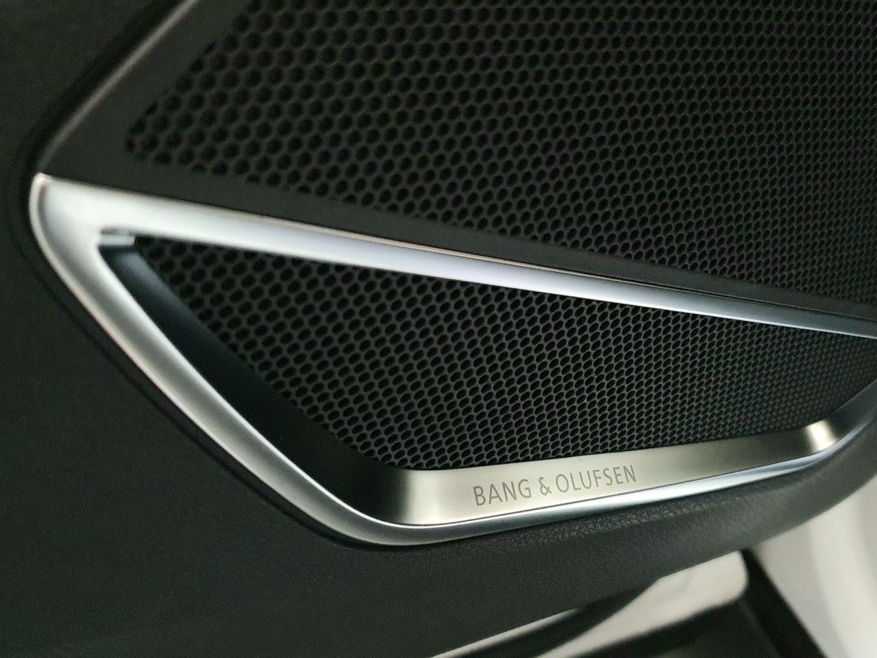 Audi Q3 40 TDI quattro S tronic S line - Samsaru's Car Outlet