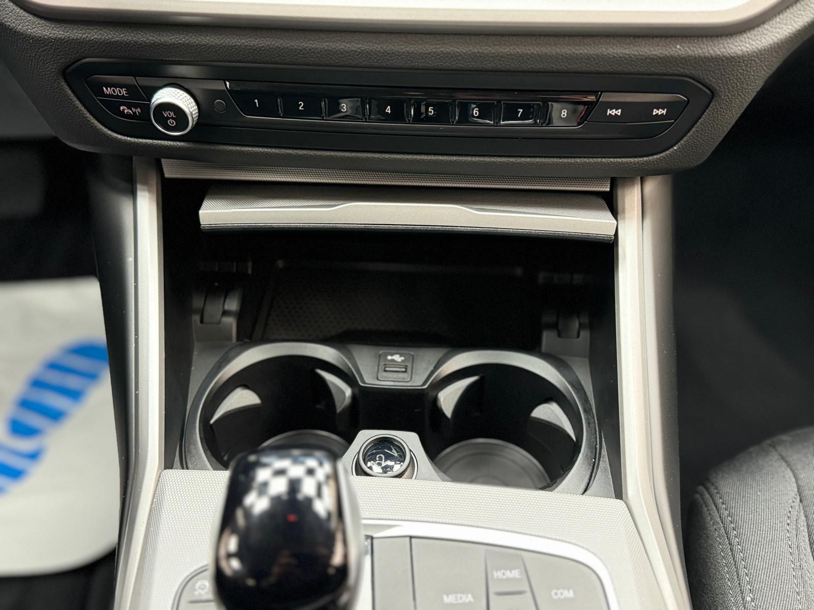 BMW 320i Advantage - Samsaru's Car Outlet