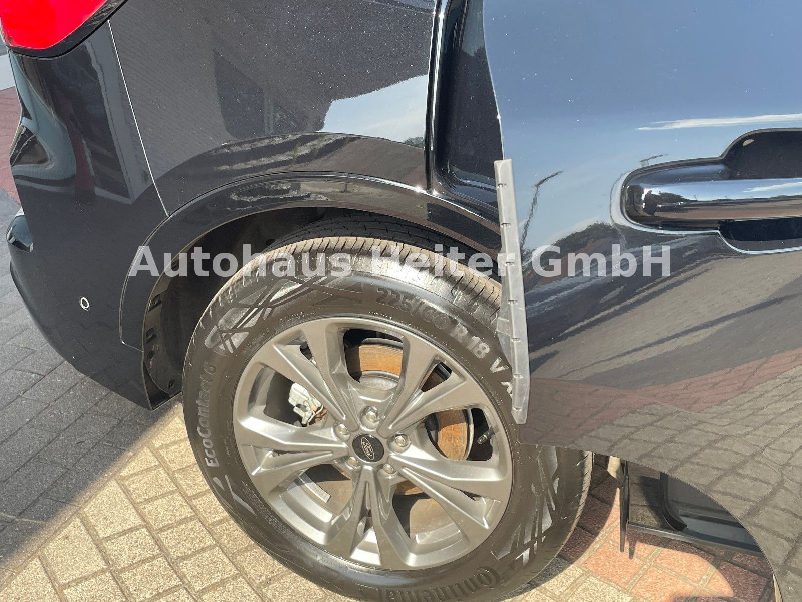 Ford Kuga PHEV ST-Line X - Samsaru's Car Outlet