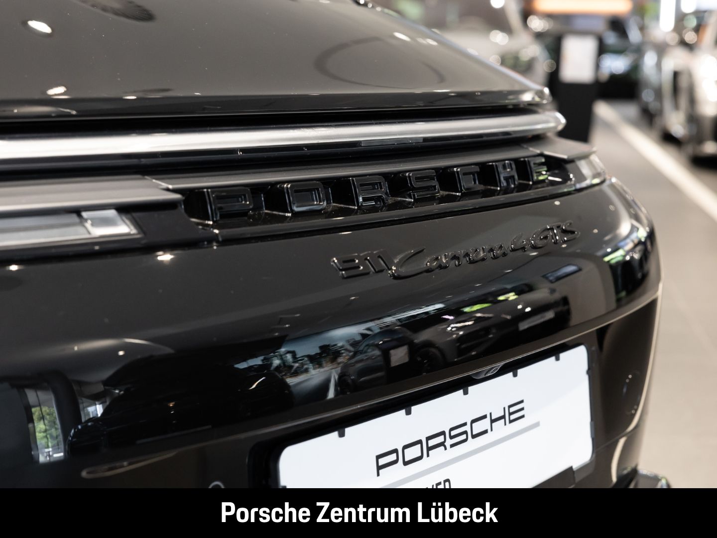 Porsche 992 911 Carrera 4 GTS BOSE Sportabgasanlage LED