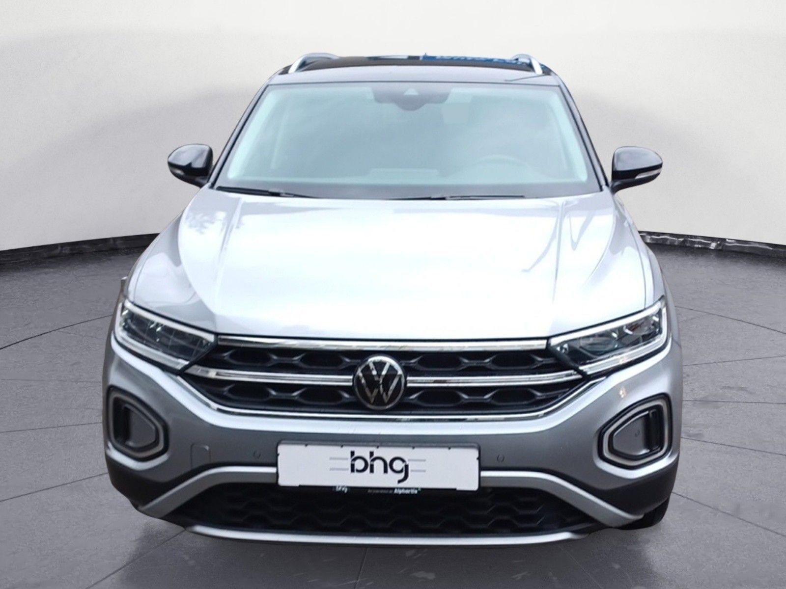 Volkswagen T-Roc 1.5 TSI DSG Style - Samsaru's Car Outlet