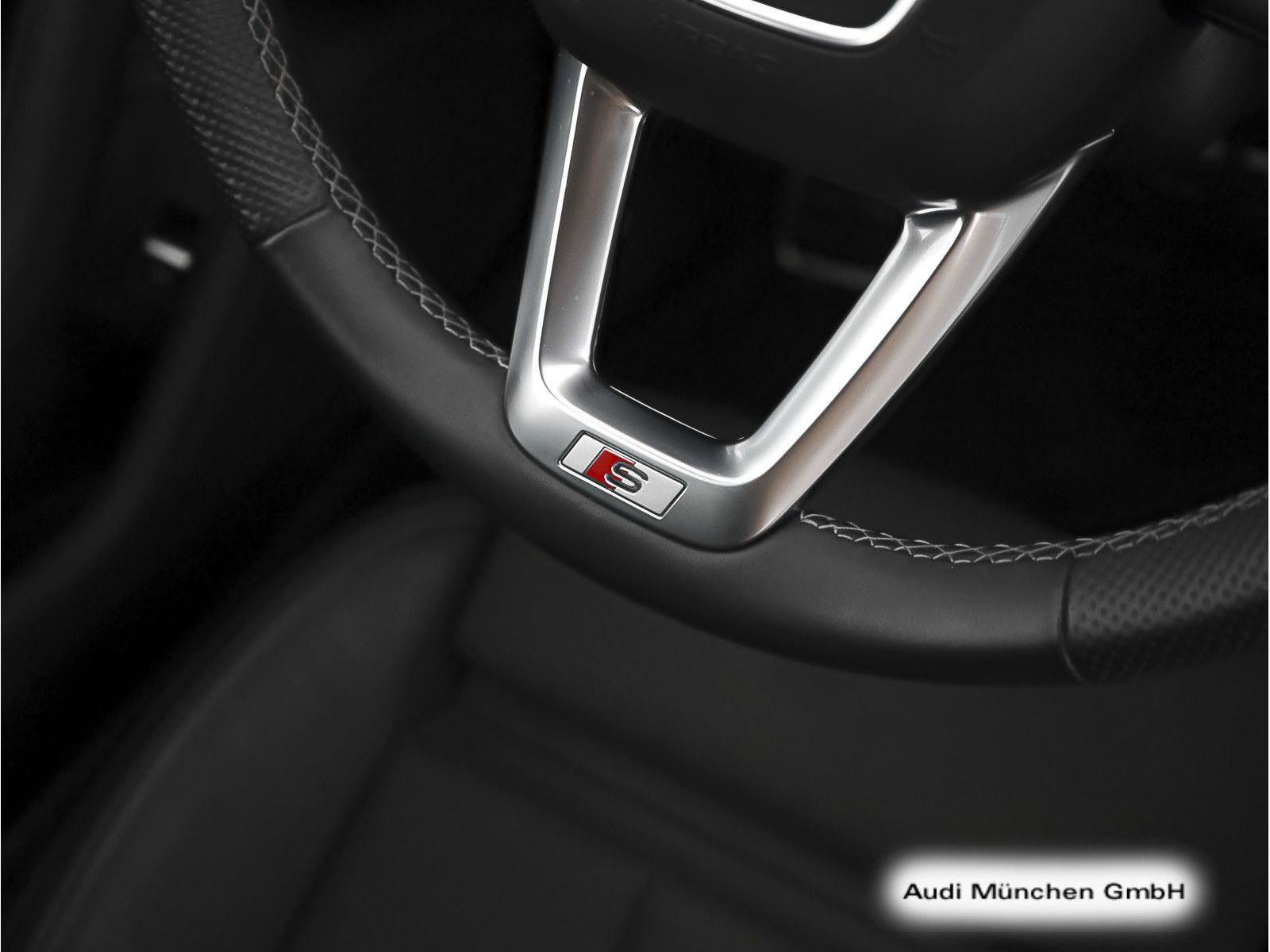 Audi A4 Avant 40 TFSI qu. S tronic S line StdHzg/Pano