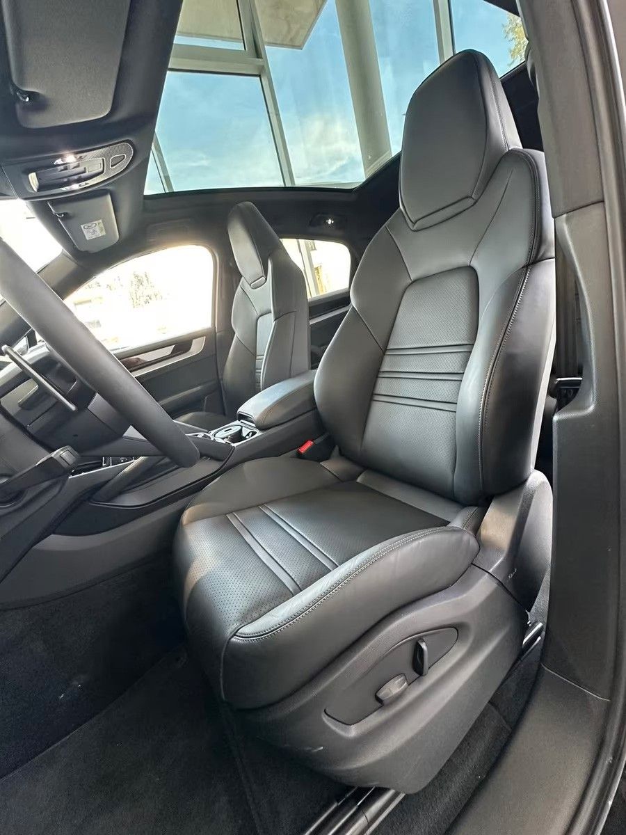 Porsche Cayenne Coupe -10%/Mtx/1BK/HUD/ACC/18W/22