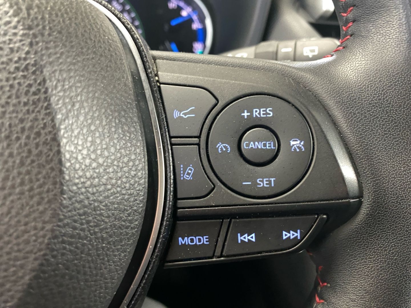 Toyota RAV 4 Plug-in-Hybrid - Samsaru's Car Outlet