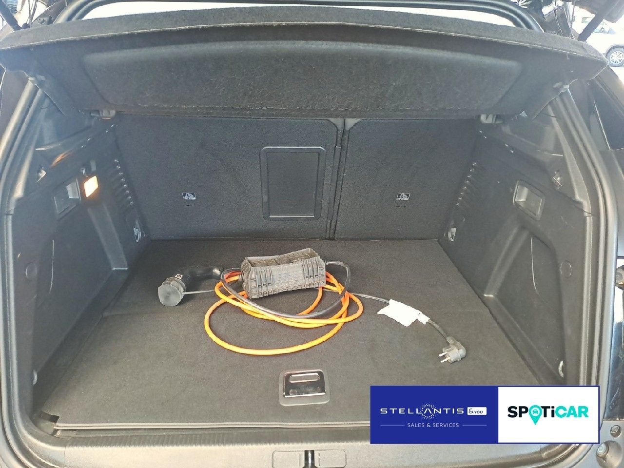 Peugeot 3008 Hybrid 225 Allure SHZ*NAVI