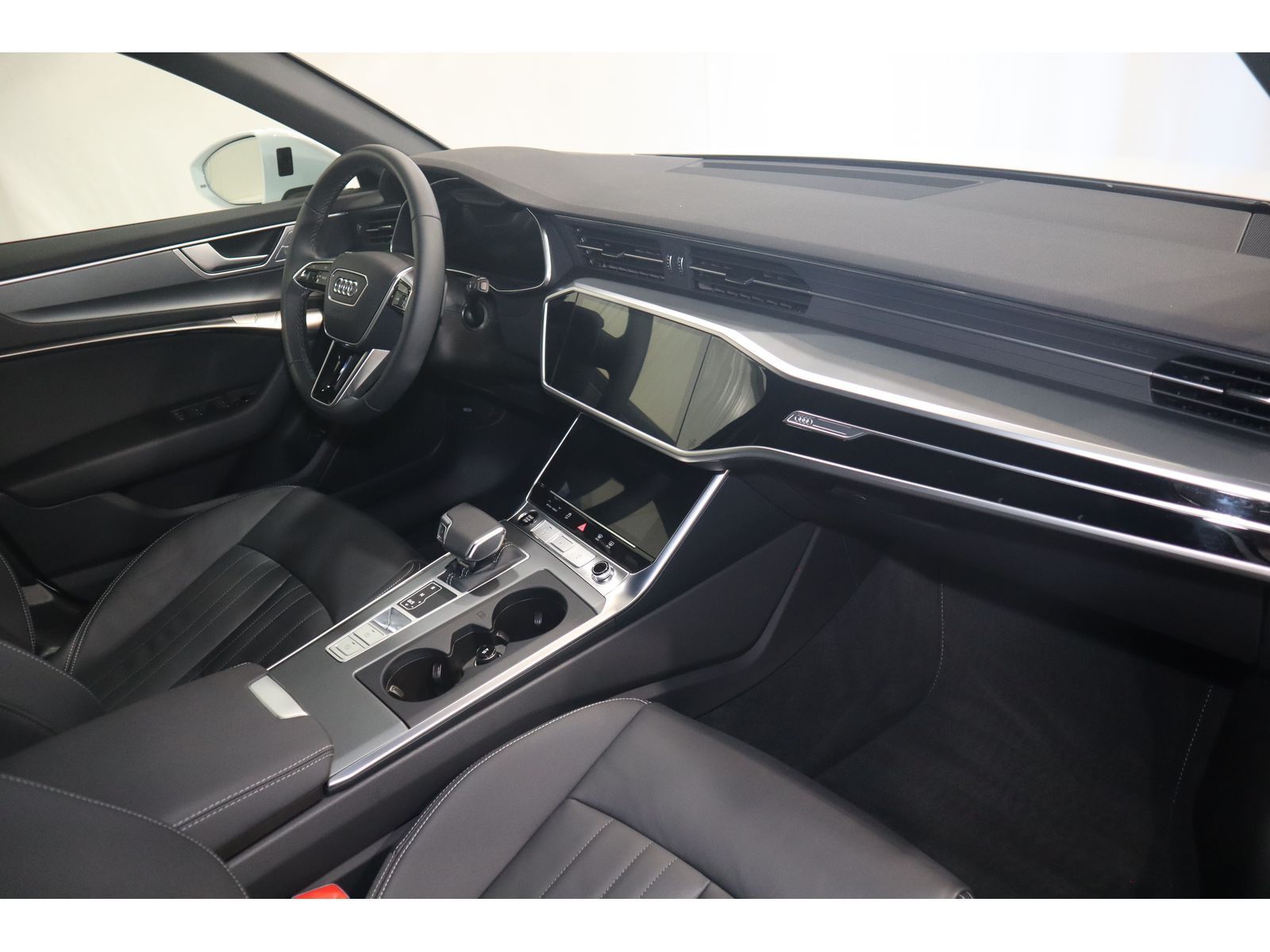 Audi A6 Avant 40 TDI advanced - Samsaru's Car Outlet