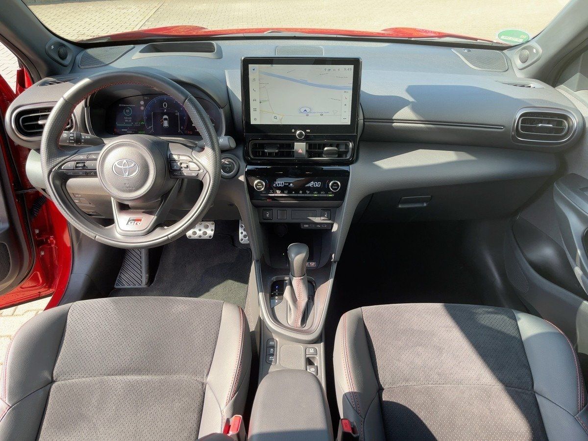 Toyota Yaris Cross 1.5 FWD GR Sport Navi*ACC*KAM*SHZ
