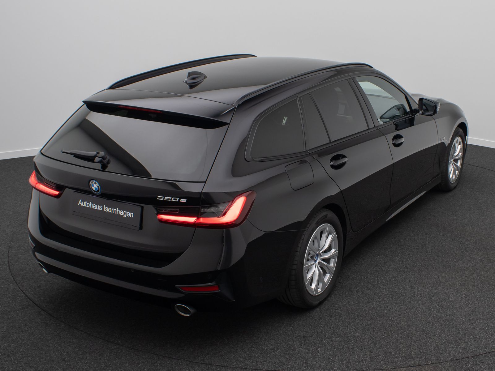 BMW 320e - Samsaru's Car Outlet