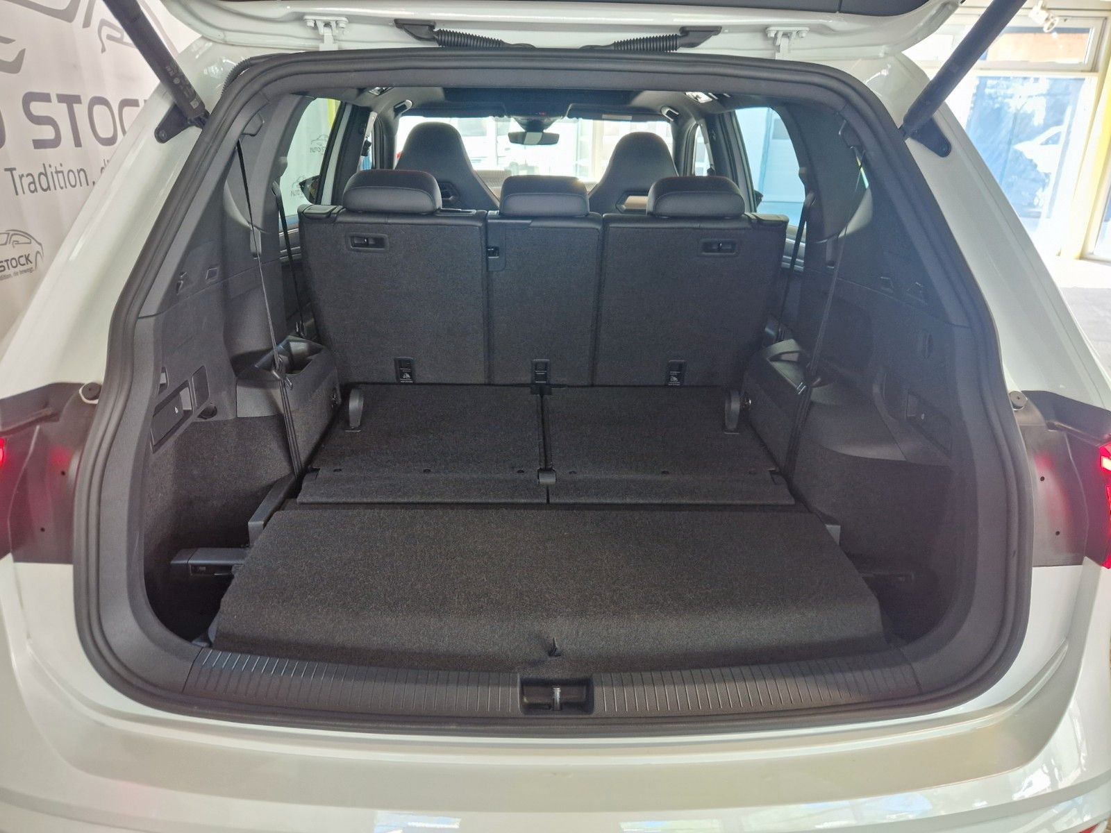 Seat Tarraco FR 2.0 TDI 4Drive DSG beats AHK Standhei