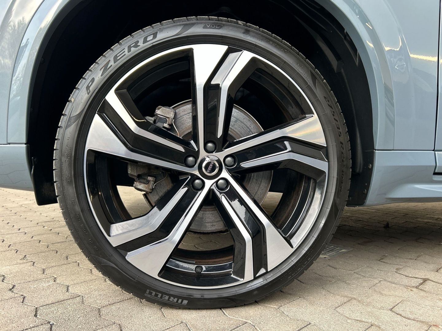 Volvo XC90 Plus Dark Recharge Plug-In Hybrid AWD 7-Sit