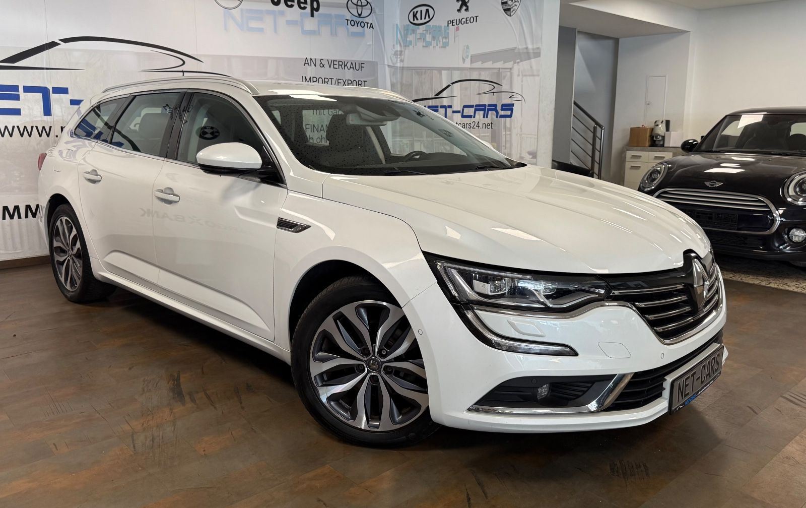 Renault Talisman TCe160 Intens - Samsaru's Car Outlet