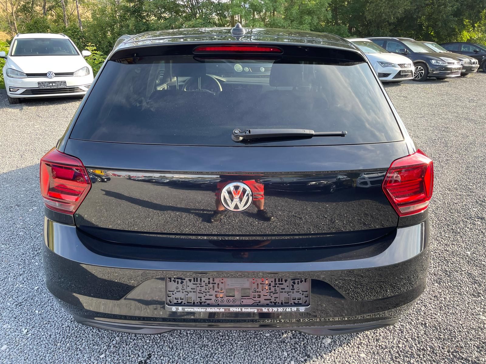 Volkswagen Polo VI 1.0 TSI Comfortline - Samsaru's Car Outlet