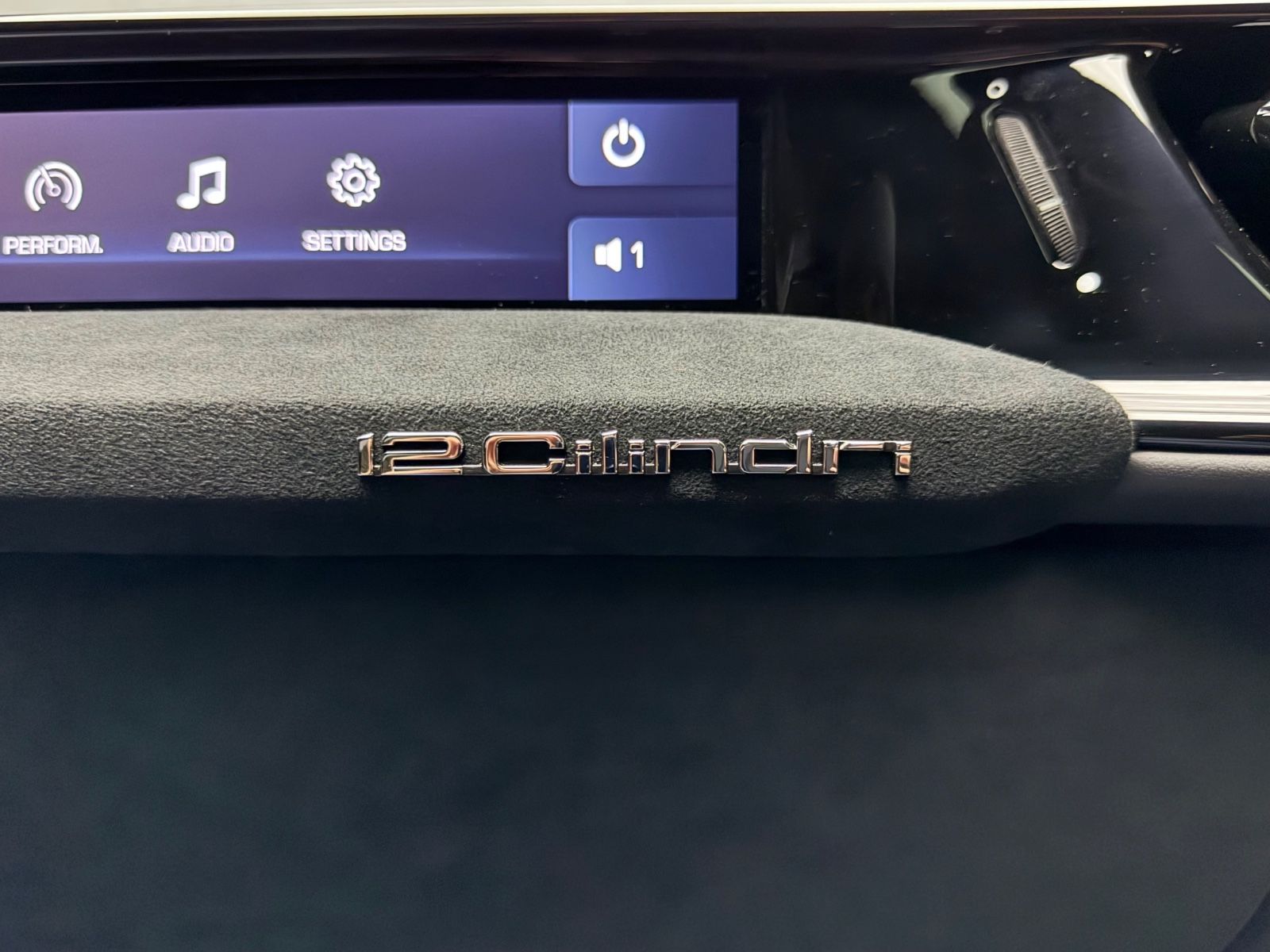 Ferrari 12Cilindri FULLCARBON VIOLA HONGKONG LIFT 360