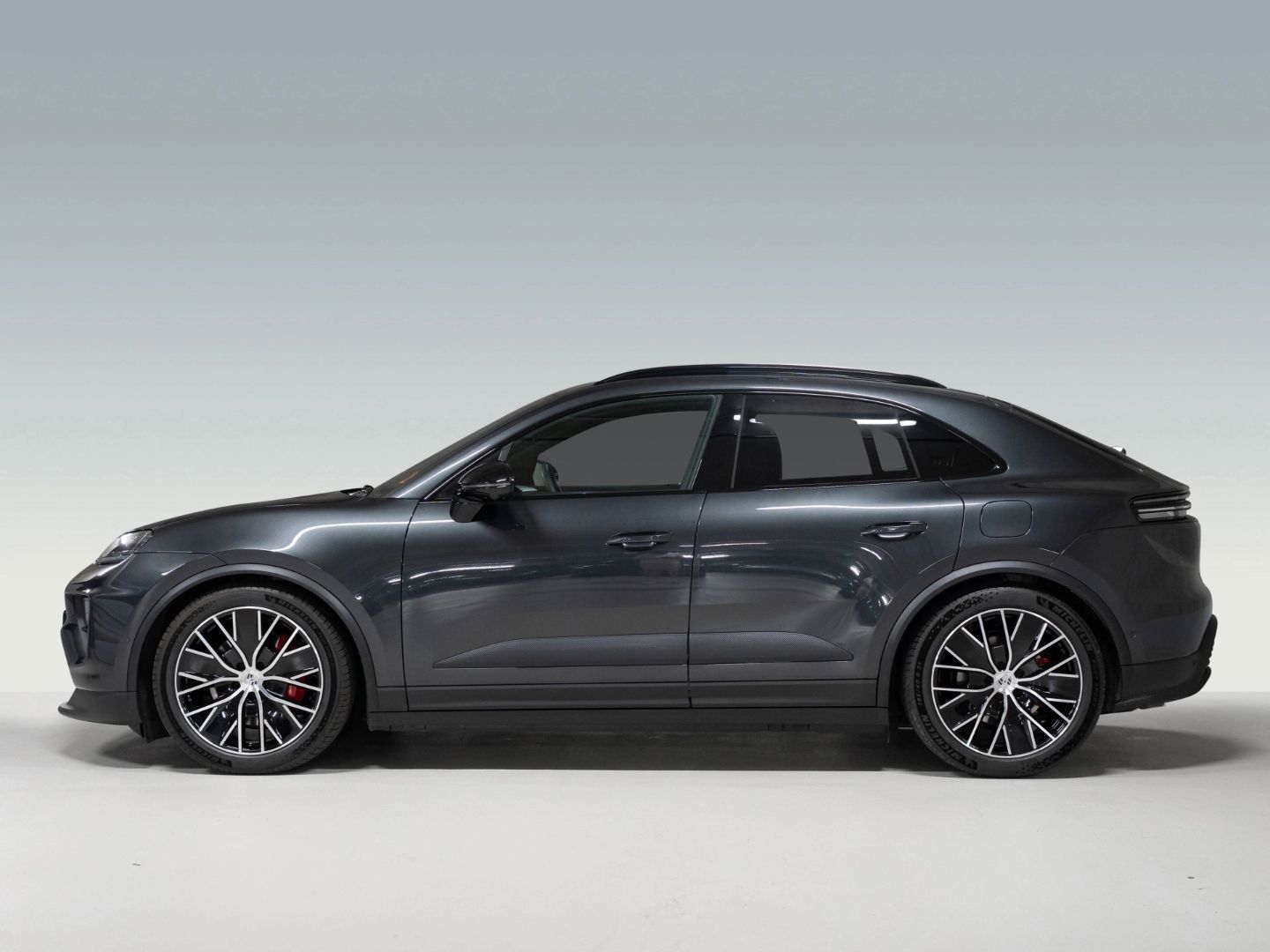 Porsche Macan 4S Sport Chrono Paket AR HUD InnoDrive