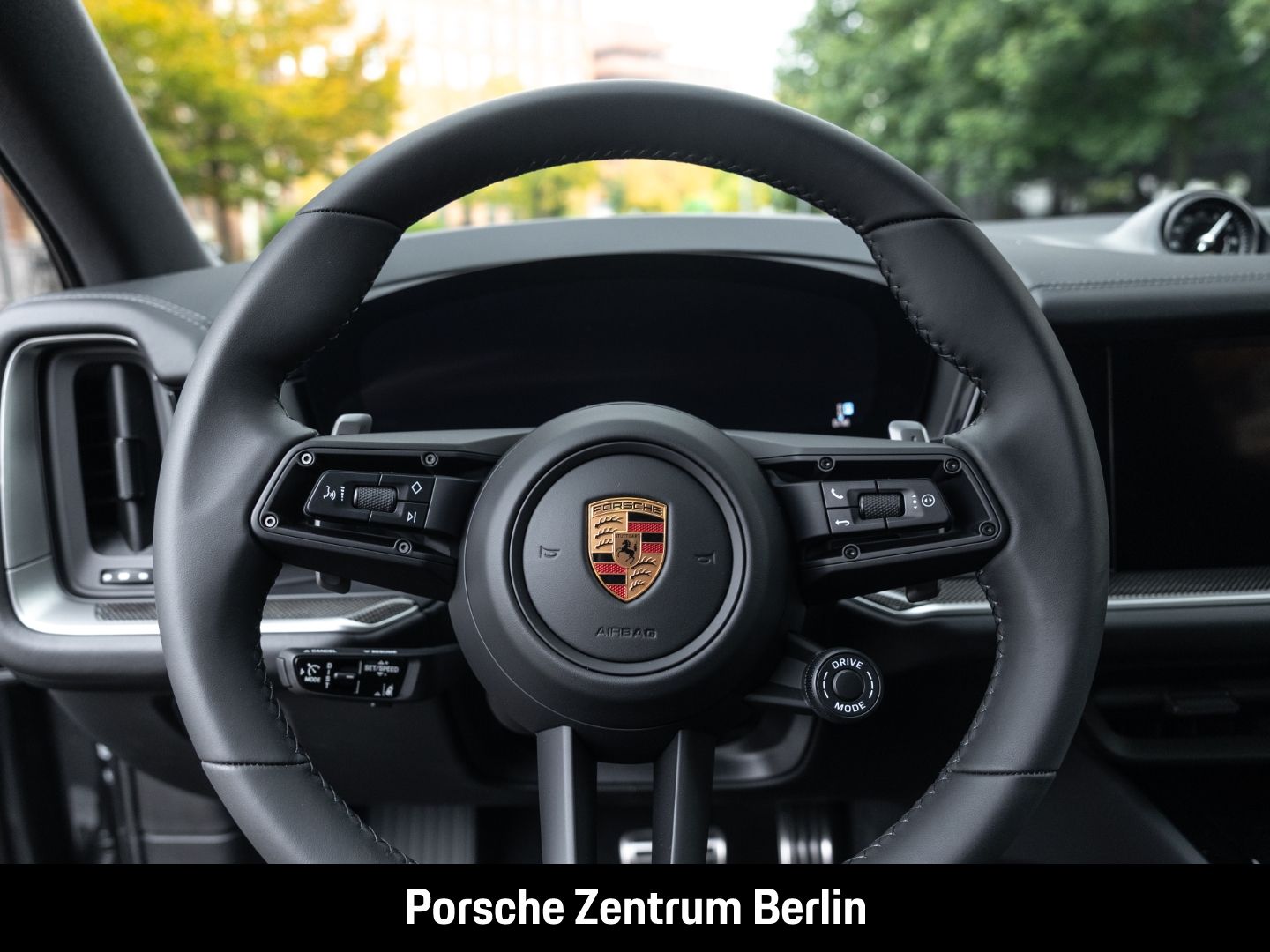 Porsche Cayenne HA-Lenkung InnoDrive Head-Up Sportabgas