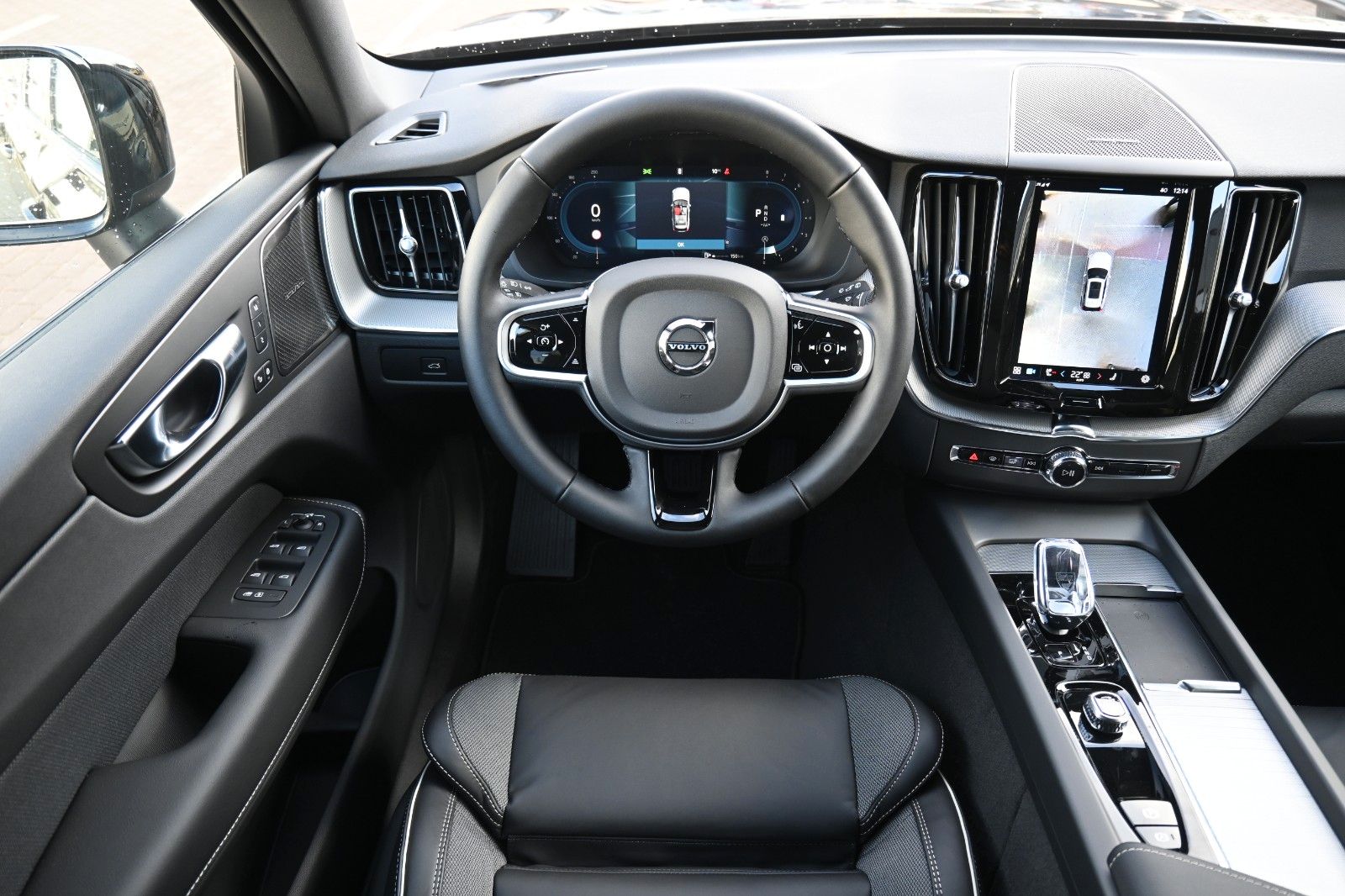 Volvo XC60 B5 AWD Plus Dark*H&K*FSHZG*360°*ACC*AHK