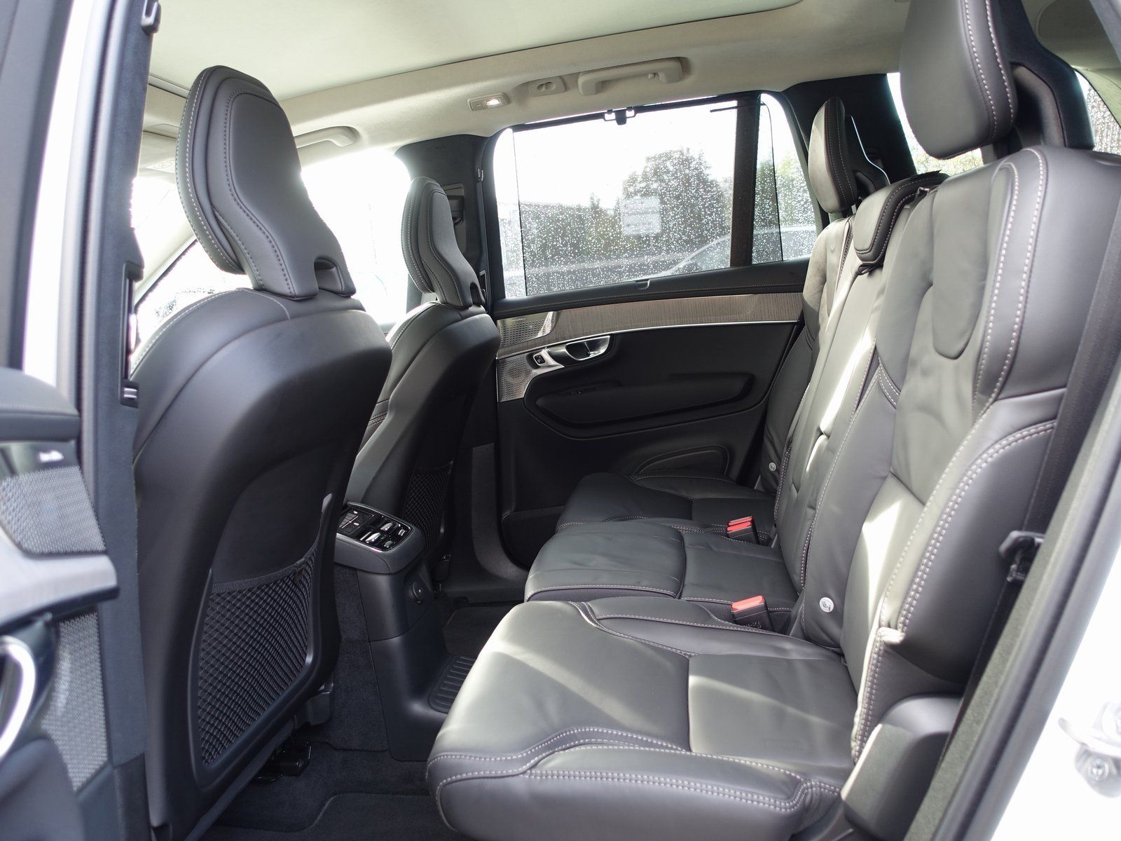 Volvo XC90 Ultra Dark T8 AWD Plug-in Hybrid/AHK/B&W