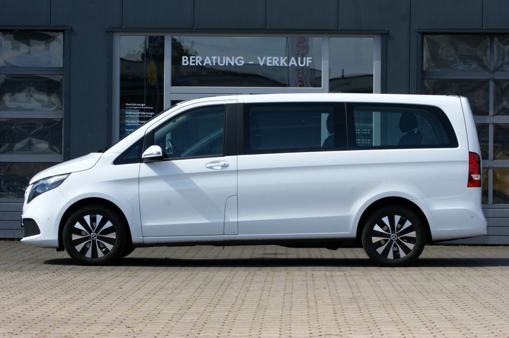 Mercedes-Benz V 220 d lang 9G-TRONIC - Samsaru's Car Outlet