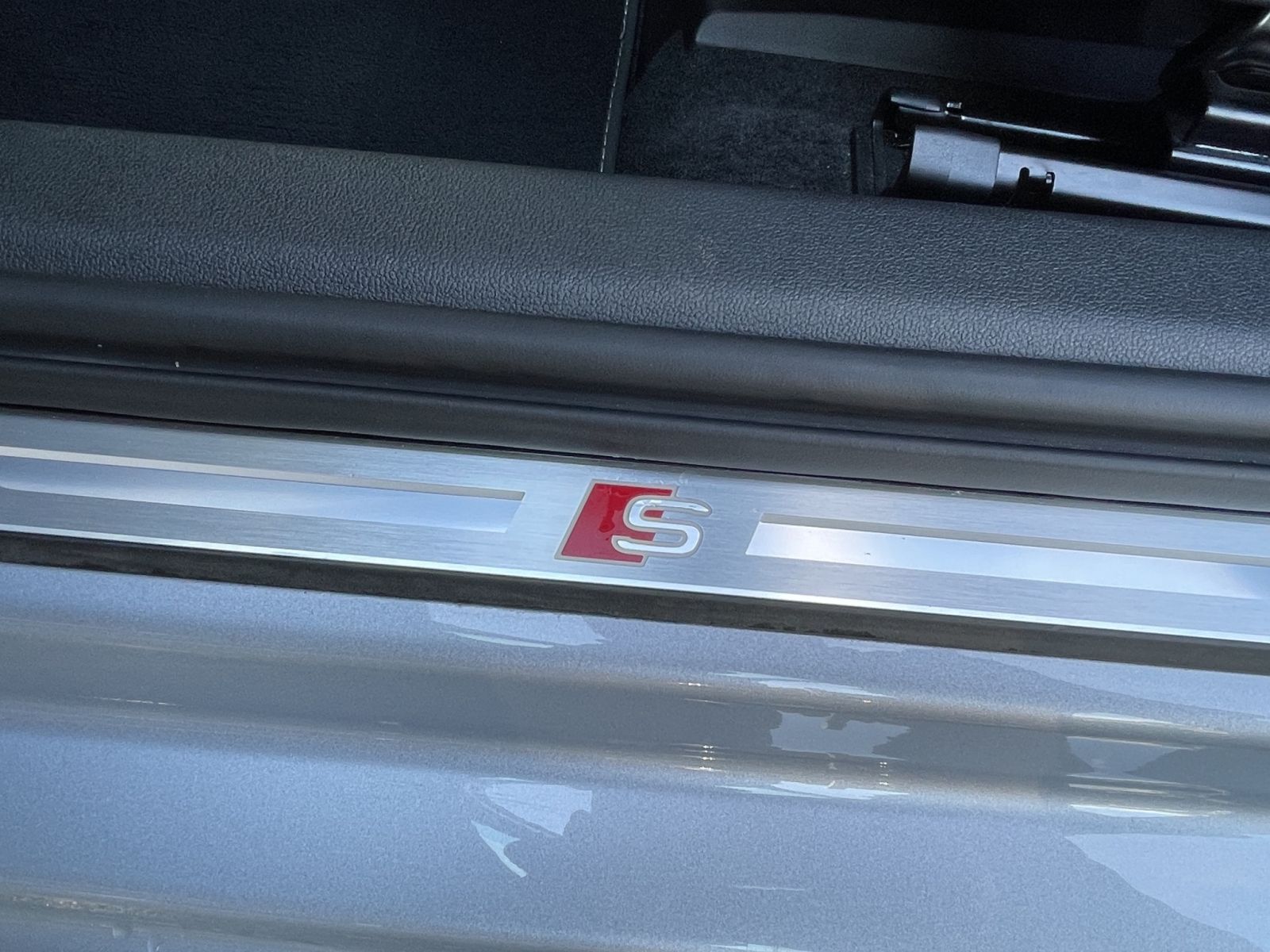 Audi A3 Sportback 30 TFSI LED Navi PDC+ Teilleder