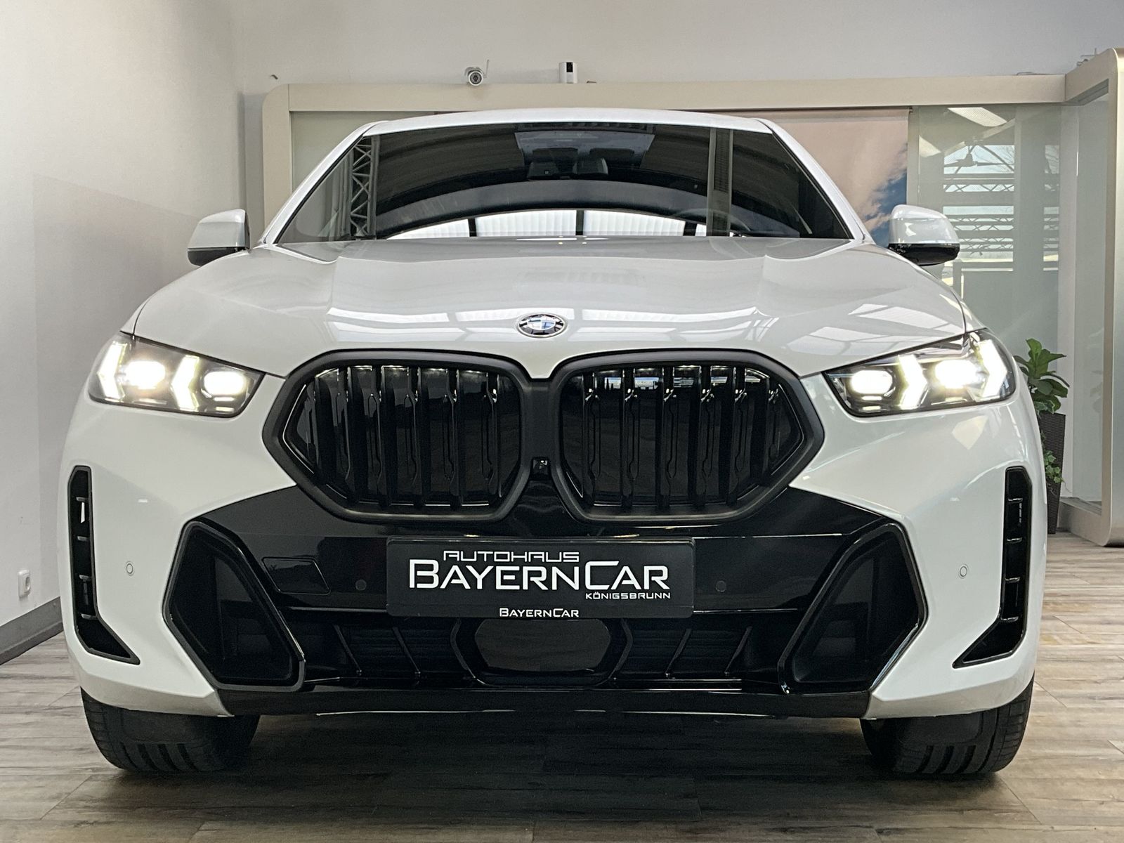 BMW X6 xDrive30d M Sport Pro - Samsaru's Car Outlet