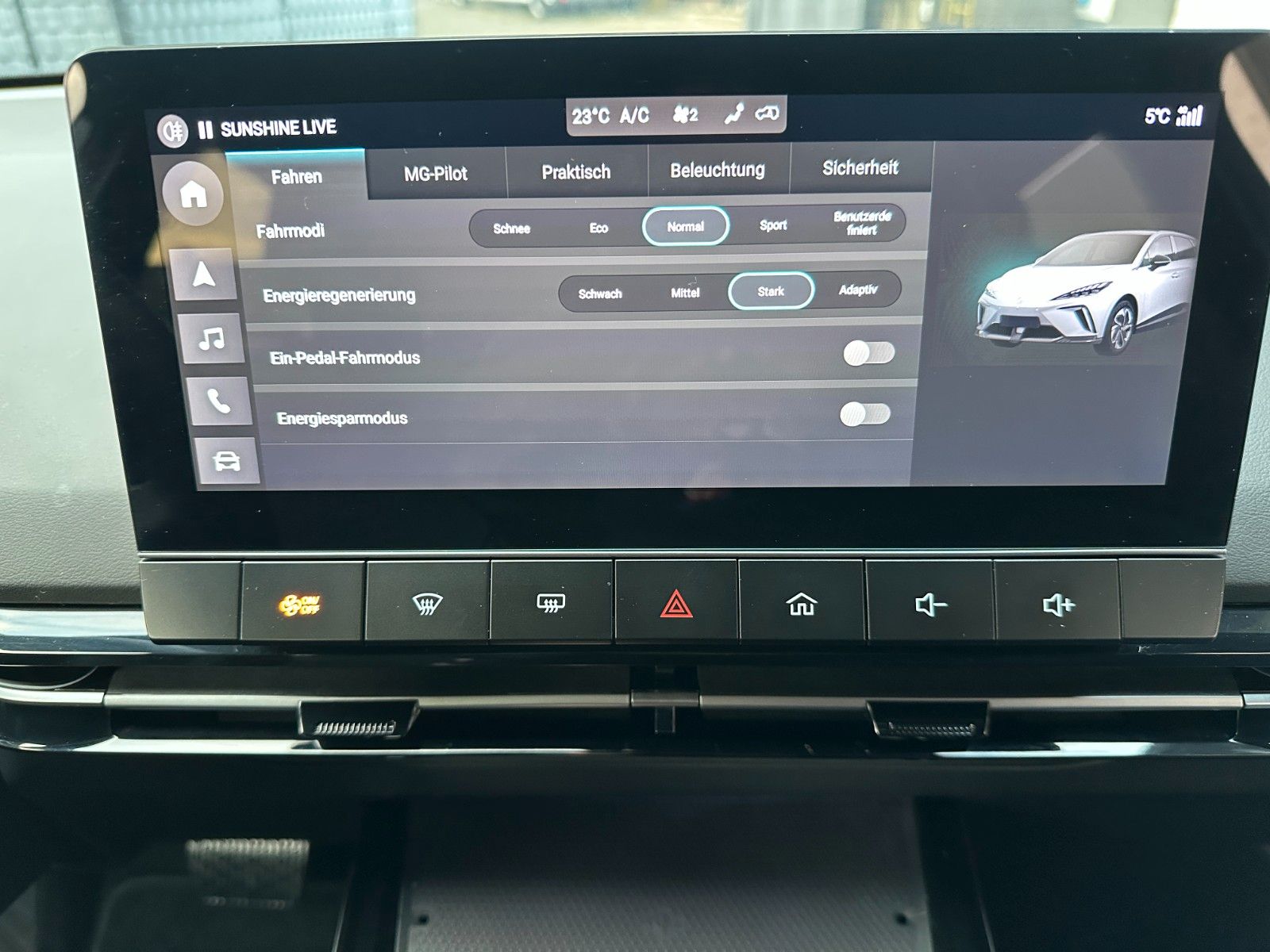 MG4 Luxury Elektro LED Navi Cam Shzg Lkr.Hzg ACC