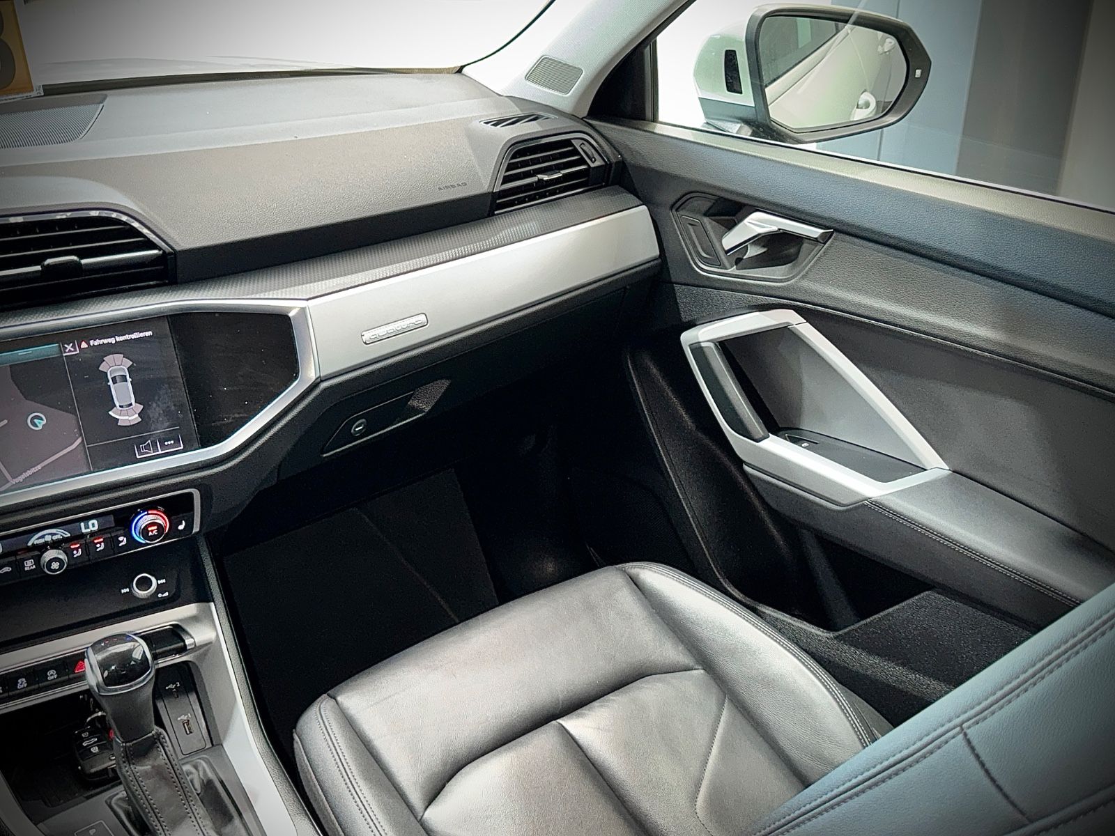 Audi Q3 Sportback 45 TFSI quattro - Samsaru's Car Outlet