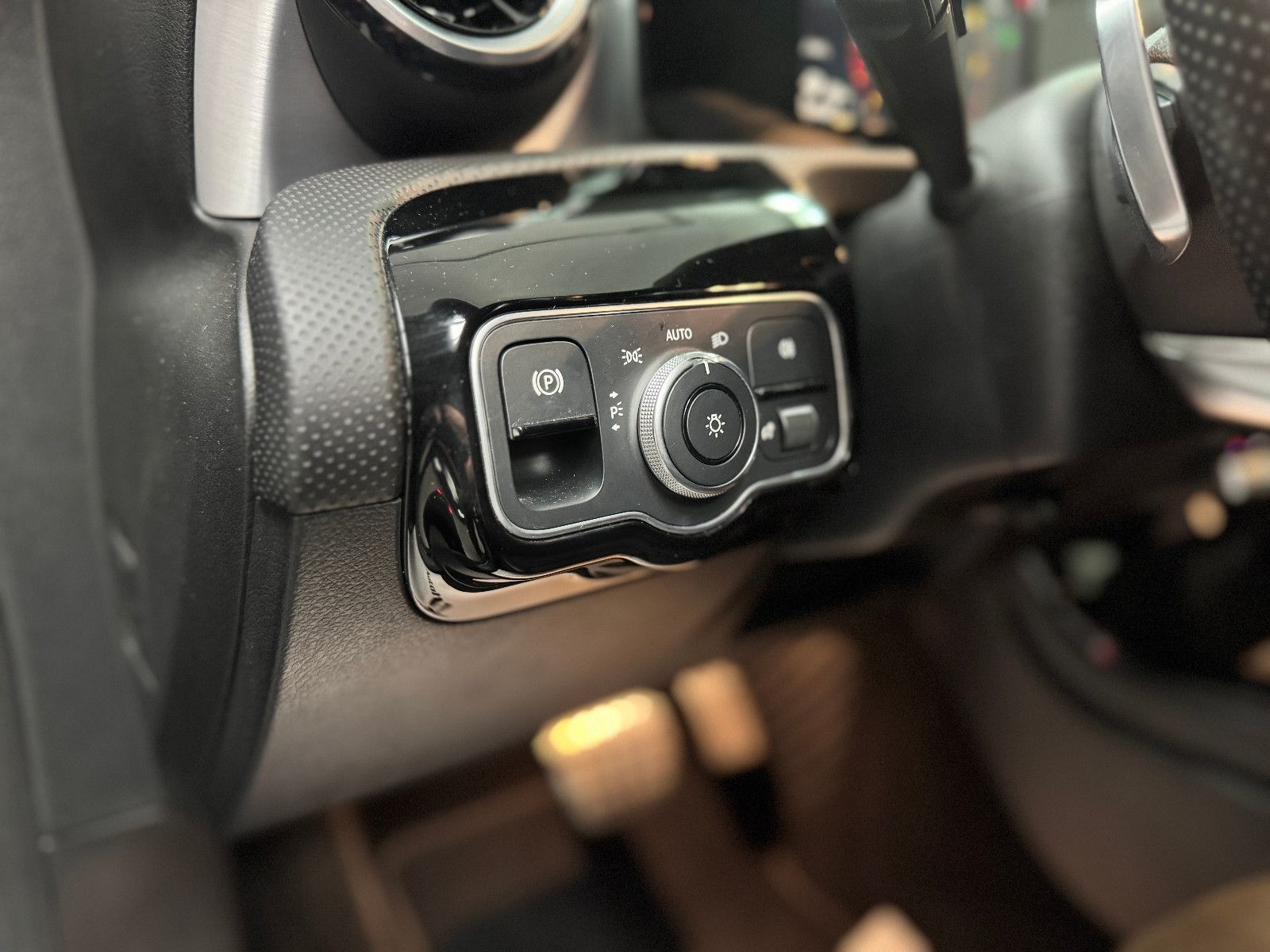 Mercedes-Benz CLA 250 SB 4M AMG Line - Samsaru's Car Outlet