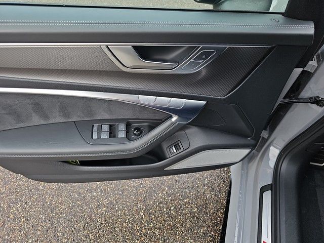 Audi RS 6 Avant 4.0 TFSI quattro Tiptr. AHK Pano HUD