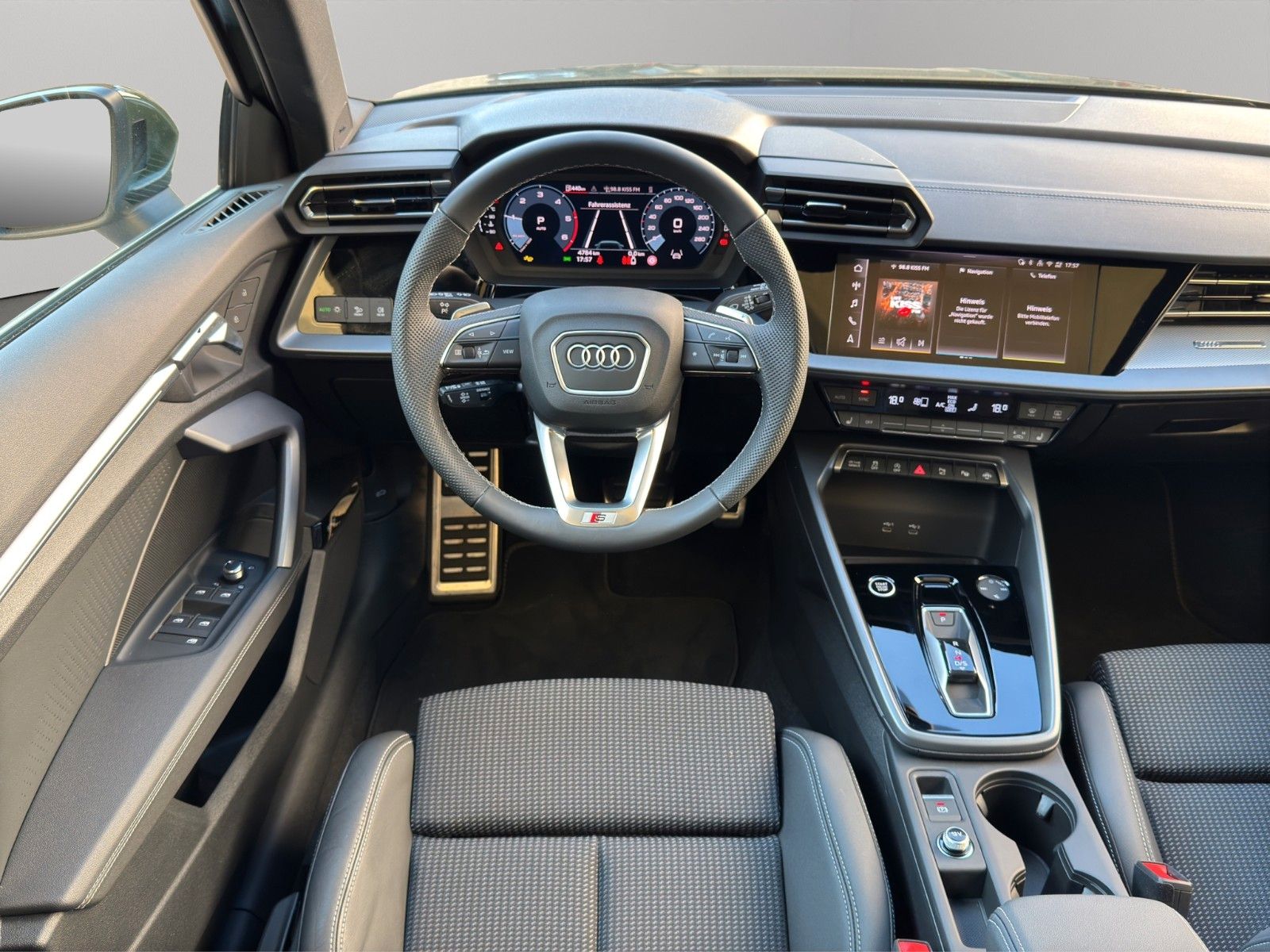 Audi A3 Sportback 35 TDI S-Line - Samsaru's Car Outlet