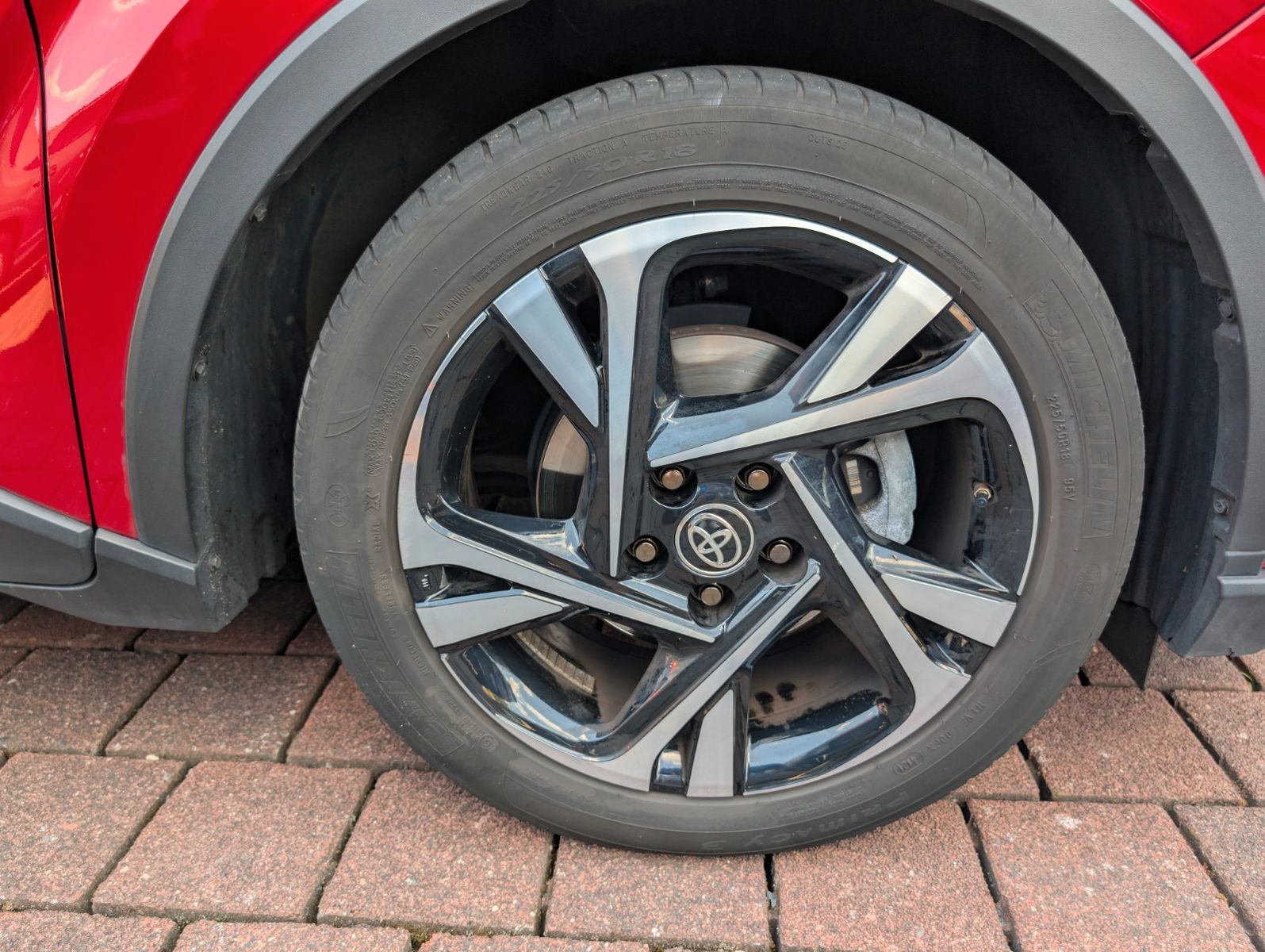Toyota C-HR Hybrid - Samsaru's Car Outlet