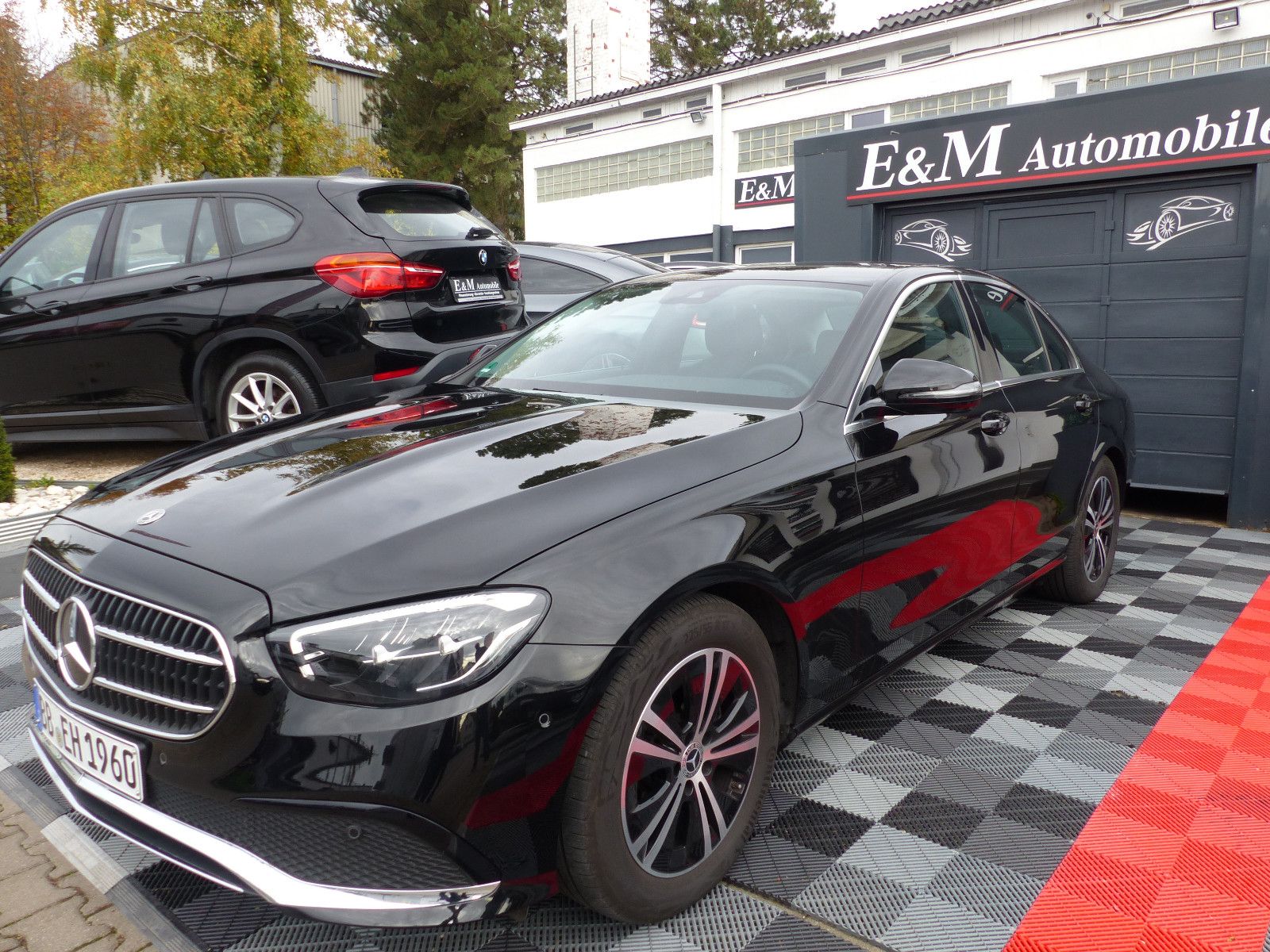 Mercedes-Benz E 220 d AVANGARDE - Samsaru's Car Outlet