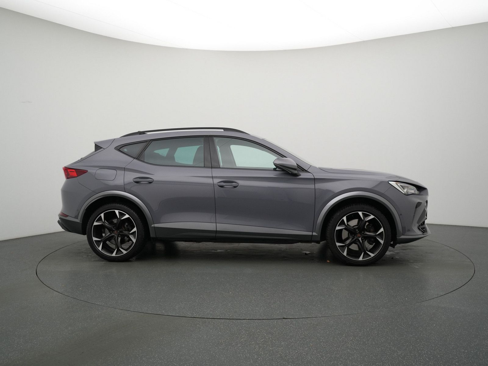 Cupra Formentor VZ VIRT KAM DCC CARPLAY LED SHZ PDC