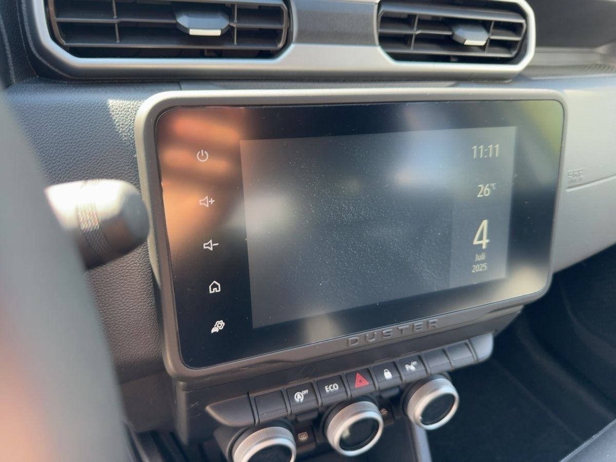 Dacia Duster 1.0 TCe JOURNEY - Samsaru's Car Outlet