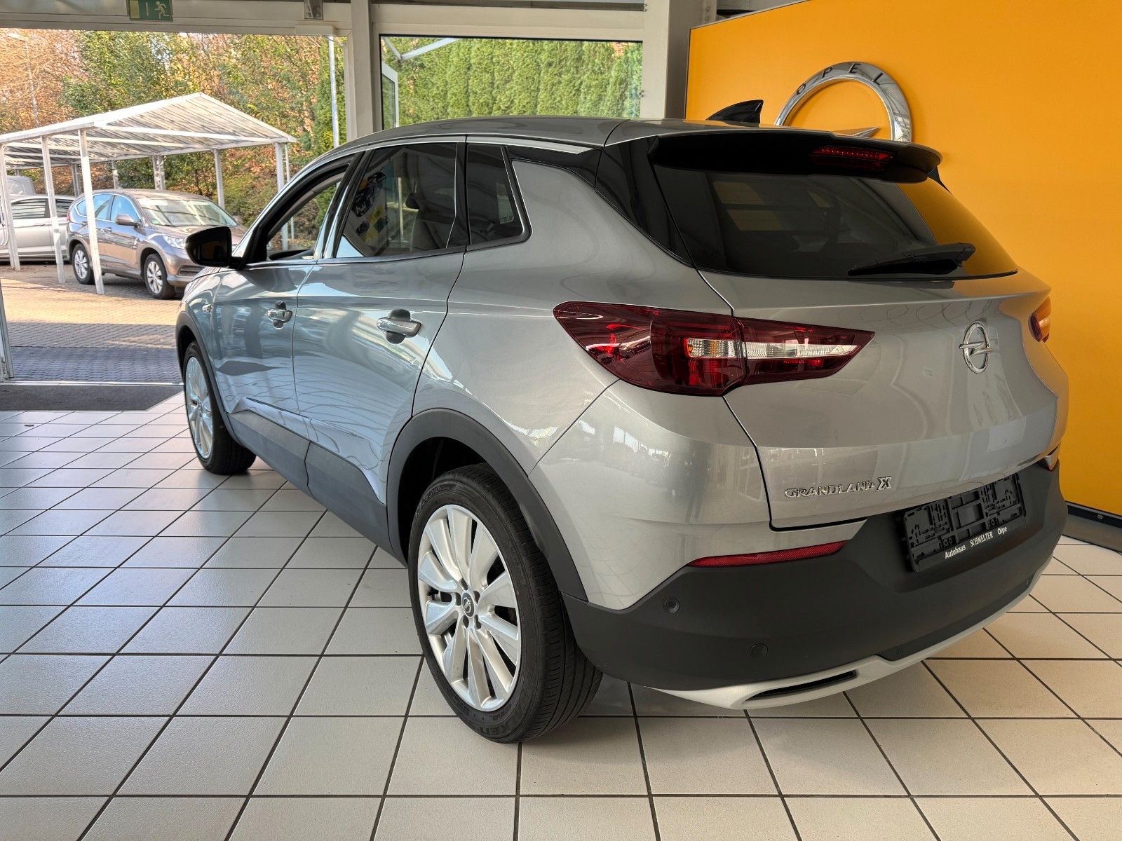 Opel Grandland X Innovation - Samsaru's Car Outlet