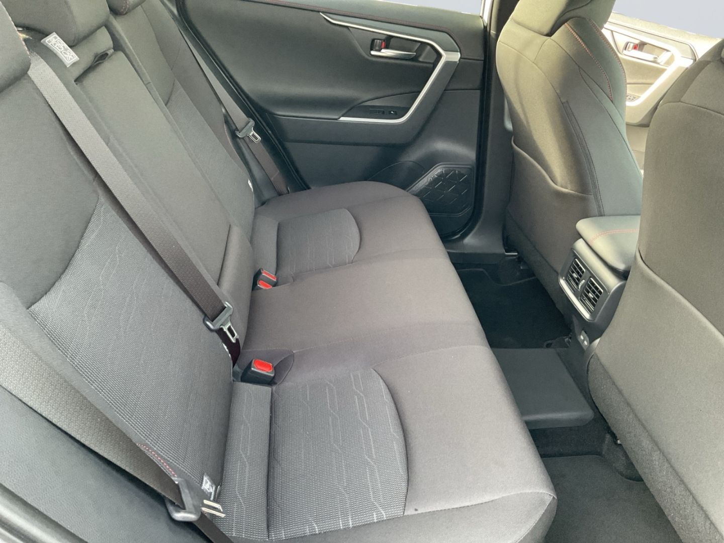 Toyota RAV 4 Plug-in-Hybrid Teamplayer*AHK''LED*HUD*SHZ