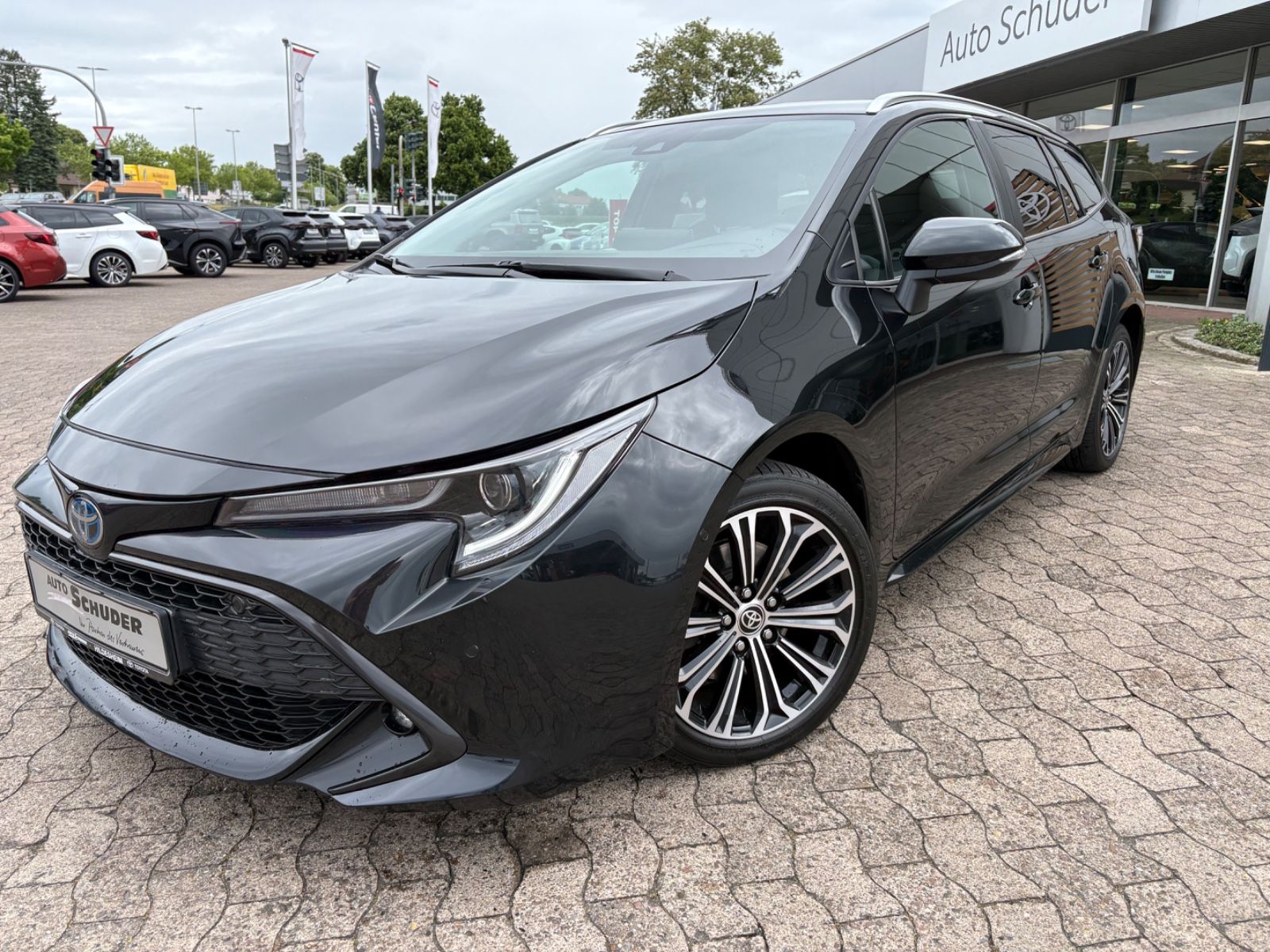 Toyota Corolla TS - Samsaru's Car Outlet