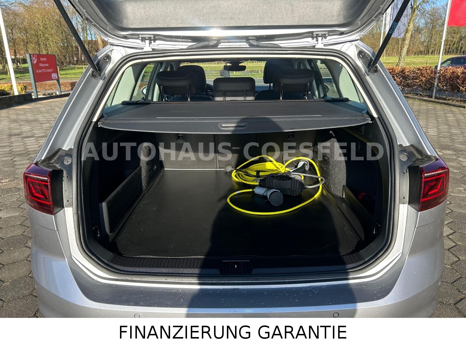 Volkswagen Passat GTE - Samsaru's Car Outlet