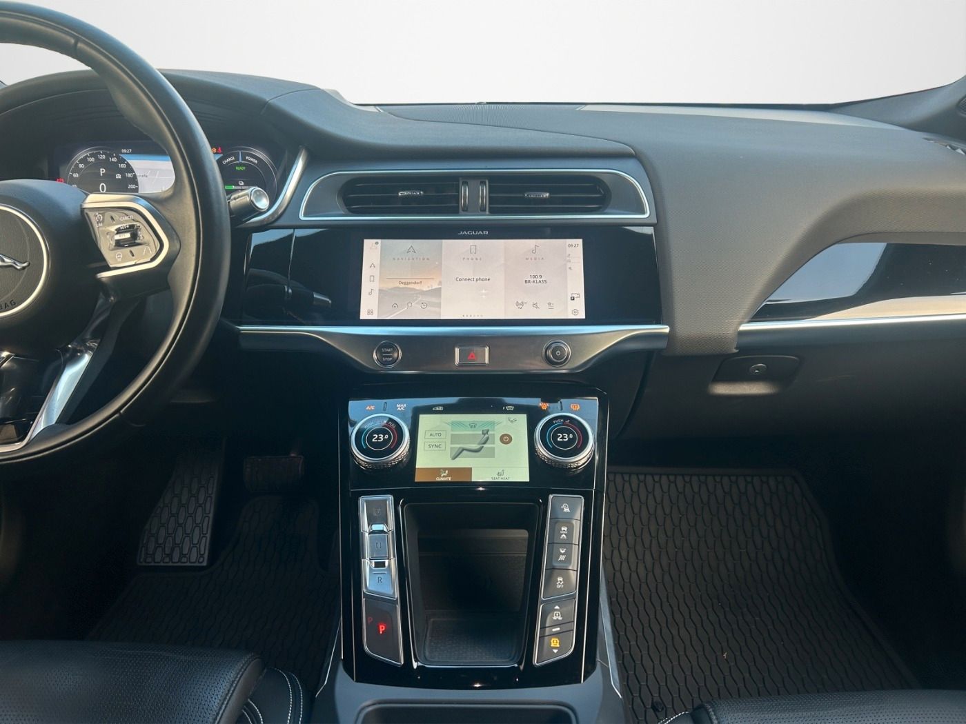 Jaguar I-PACE EV400 AWD*HUD*LED*AHK*WinterP*20''